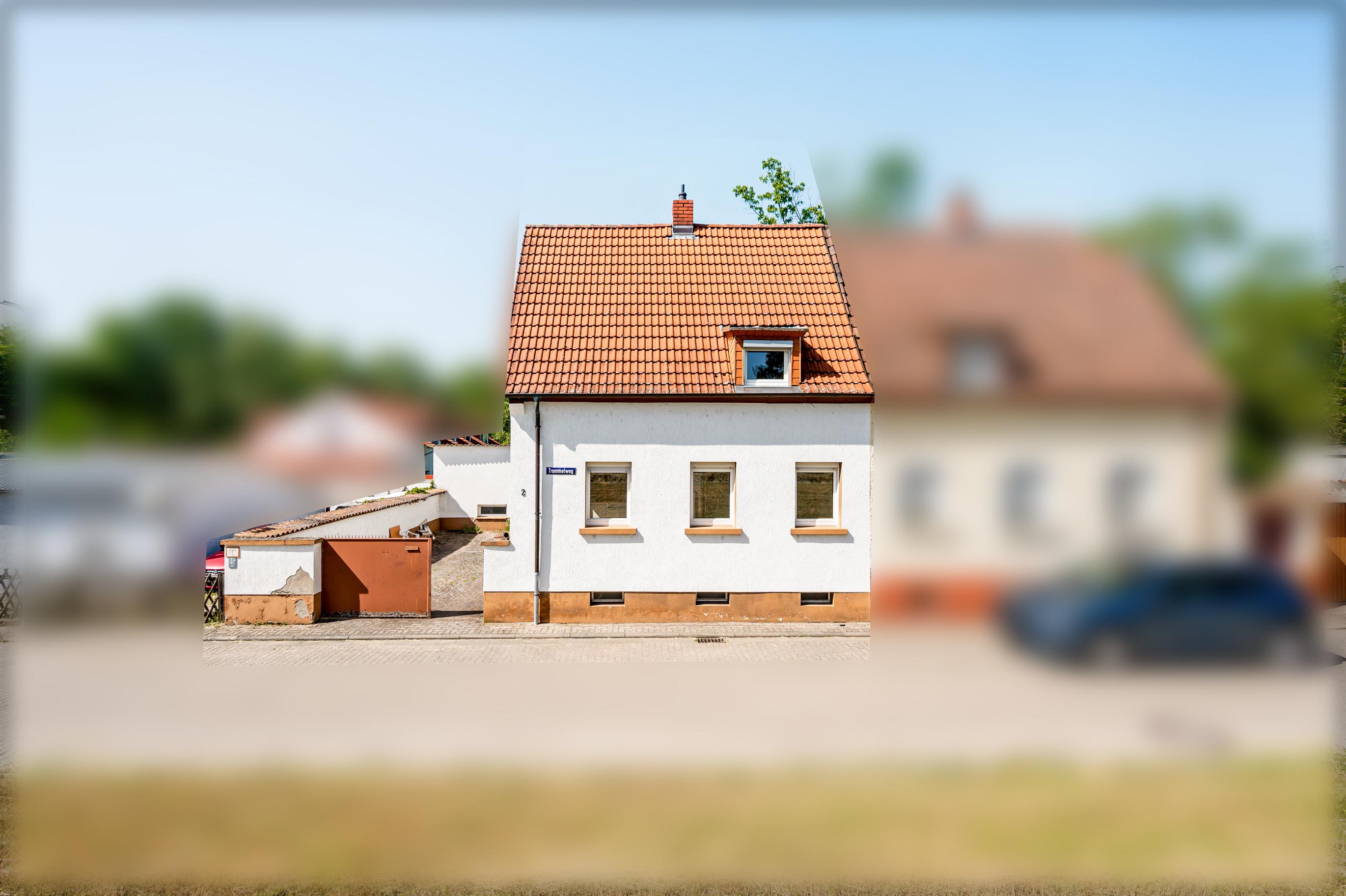 Günstiges Eigenheim mit großem Grundstück und Nutzgarten!