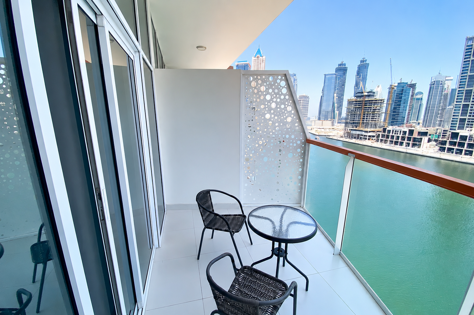 Modern Studio | Spacious | Bright | Vacant