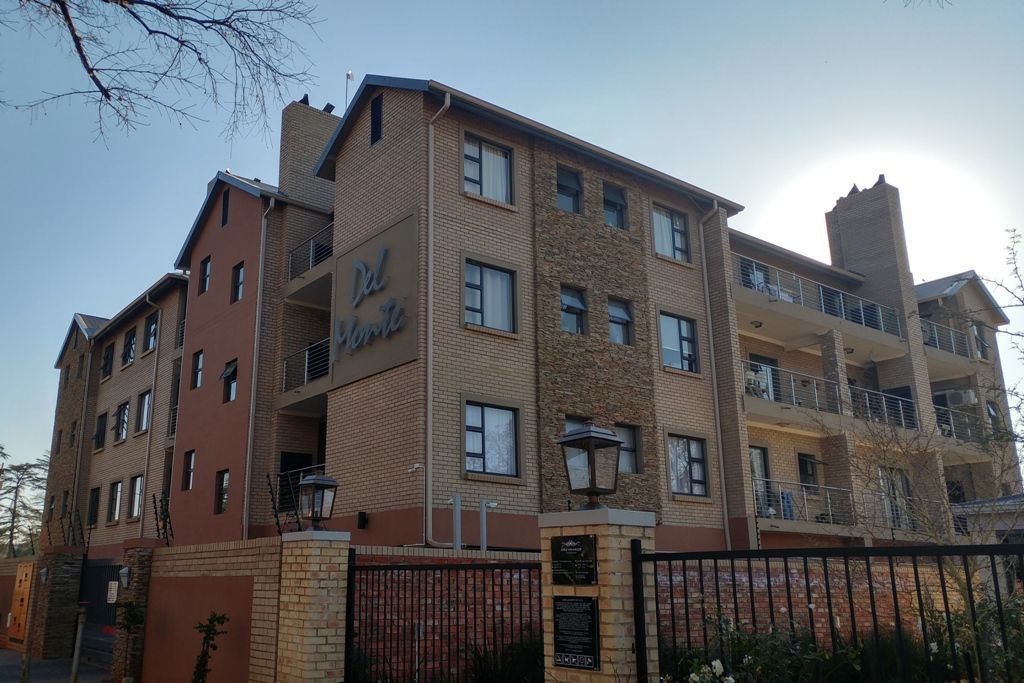 Stunning 2 bedroom apartment near the NWU 1 Jan 2027