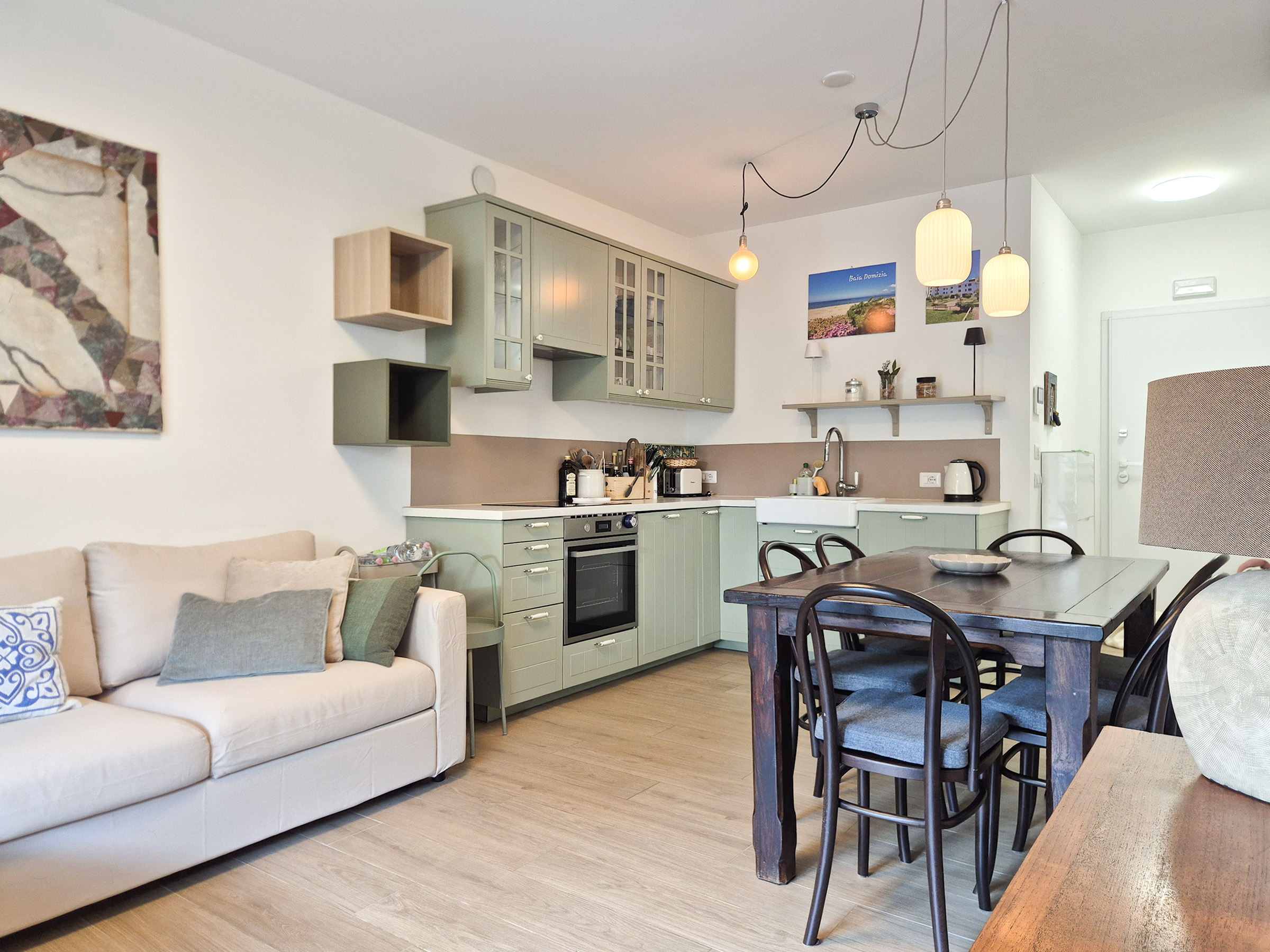 Apartment with garden in a seafront residence