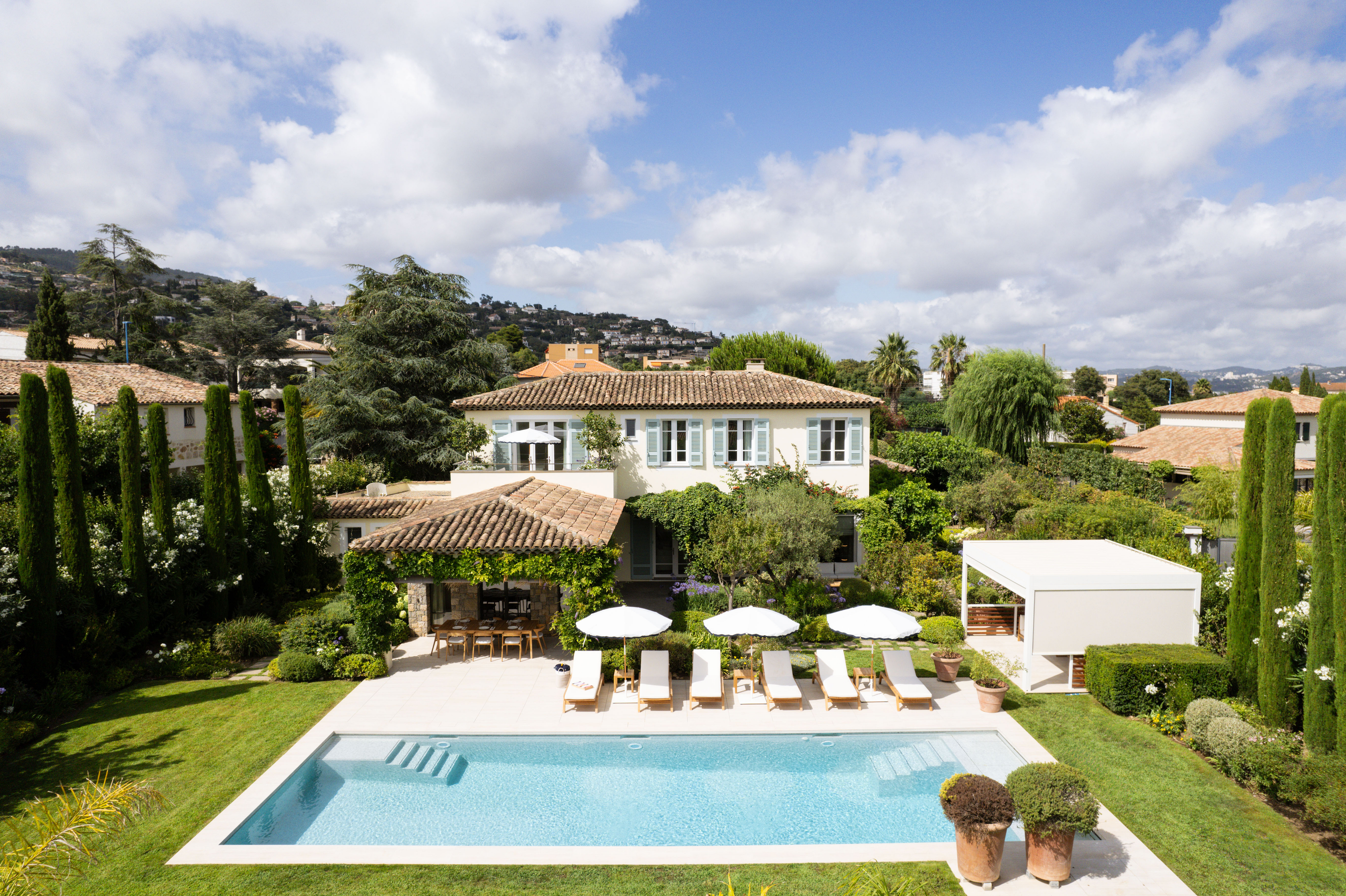 Seasonal rental – Contemporary luxury villa – Cannes-Mandelieu, French Riviera