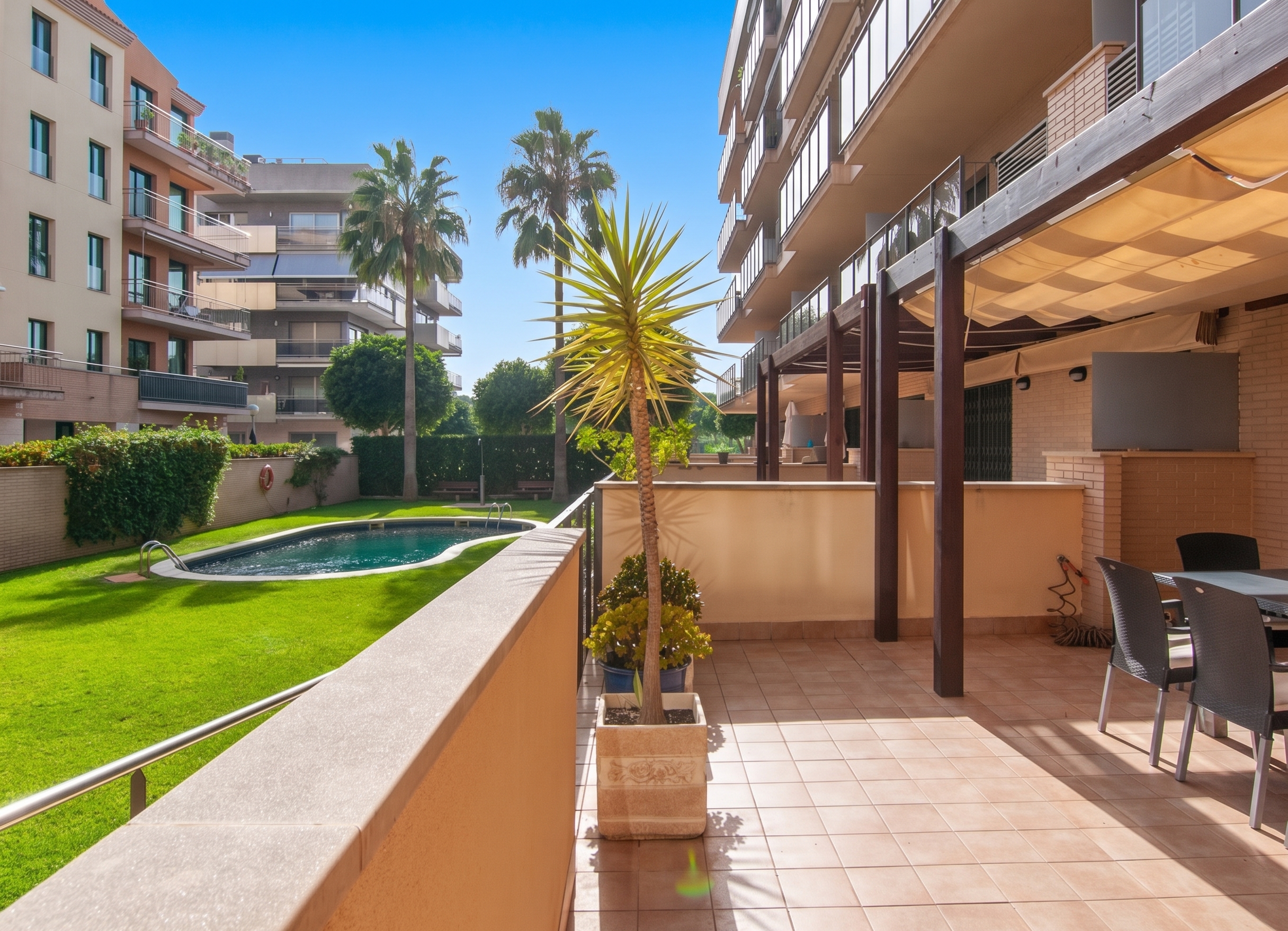 Spacious duplex next to the beach in Cambrils [KI-modifiziert]