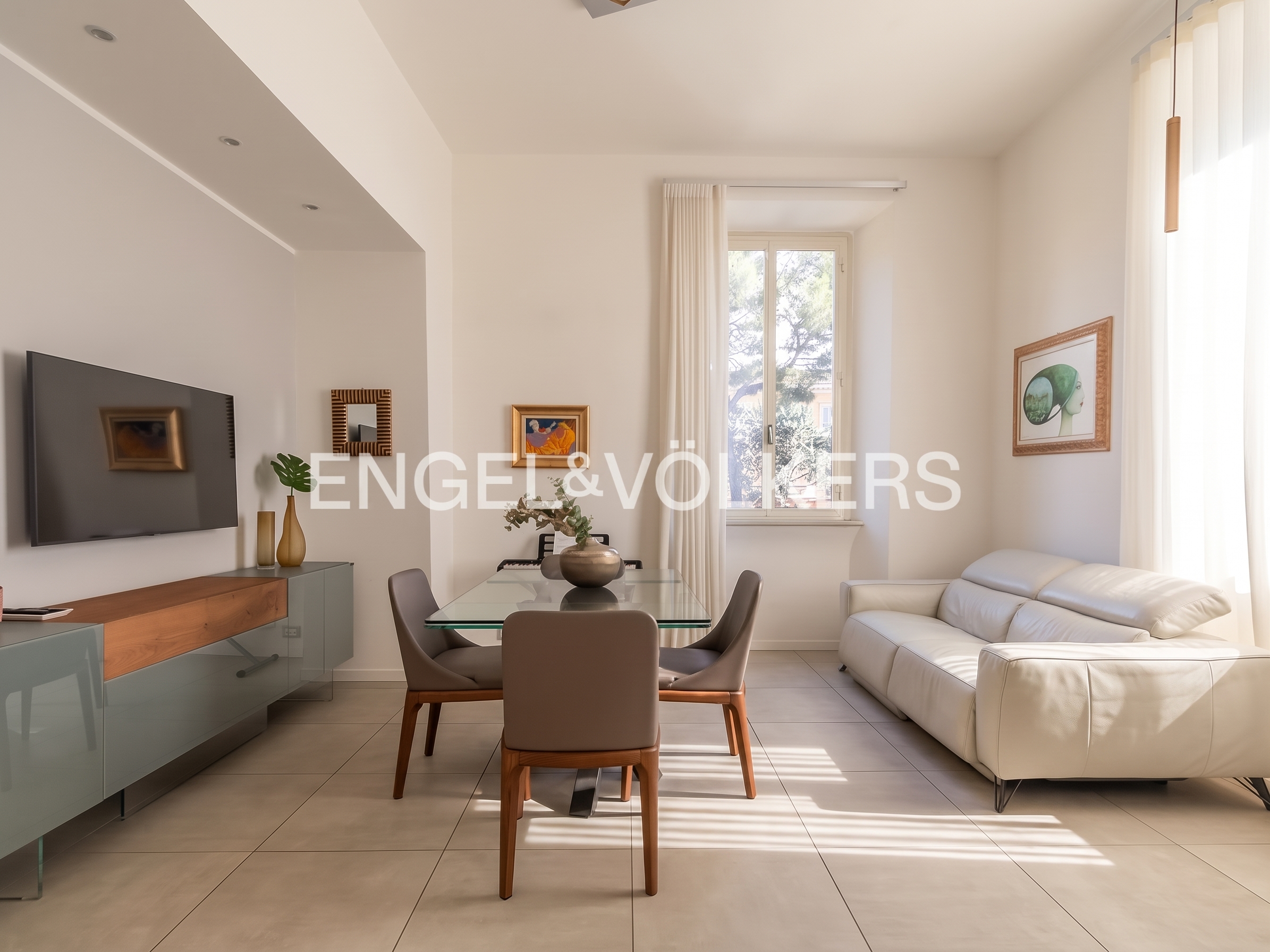 Renovated apartment in a historic villa overlooking greenery – Trieste district [AI-modified]