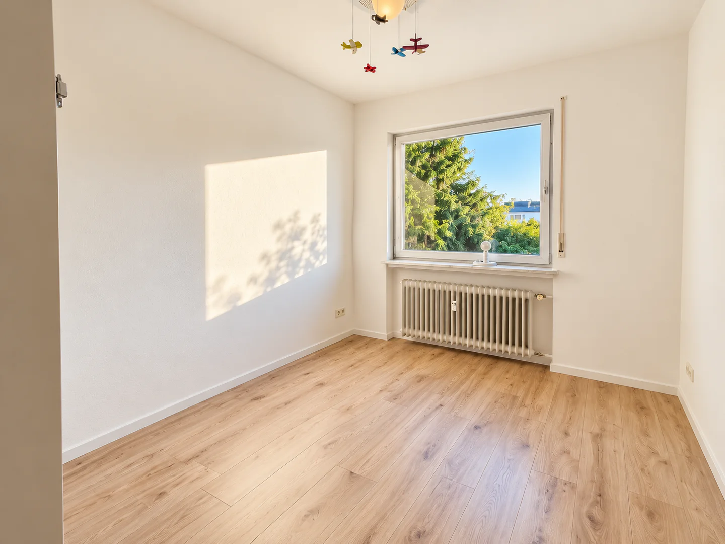 Gut geschnittene Vier-Zimmer-Wohnung mit zwei großzügigen Balkonen - Photo 5