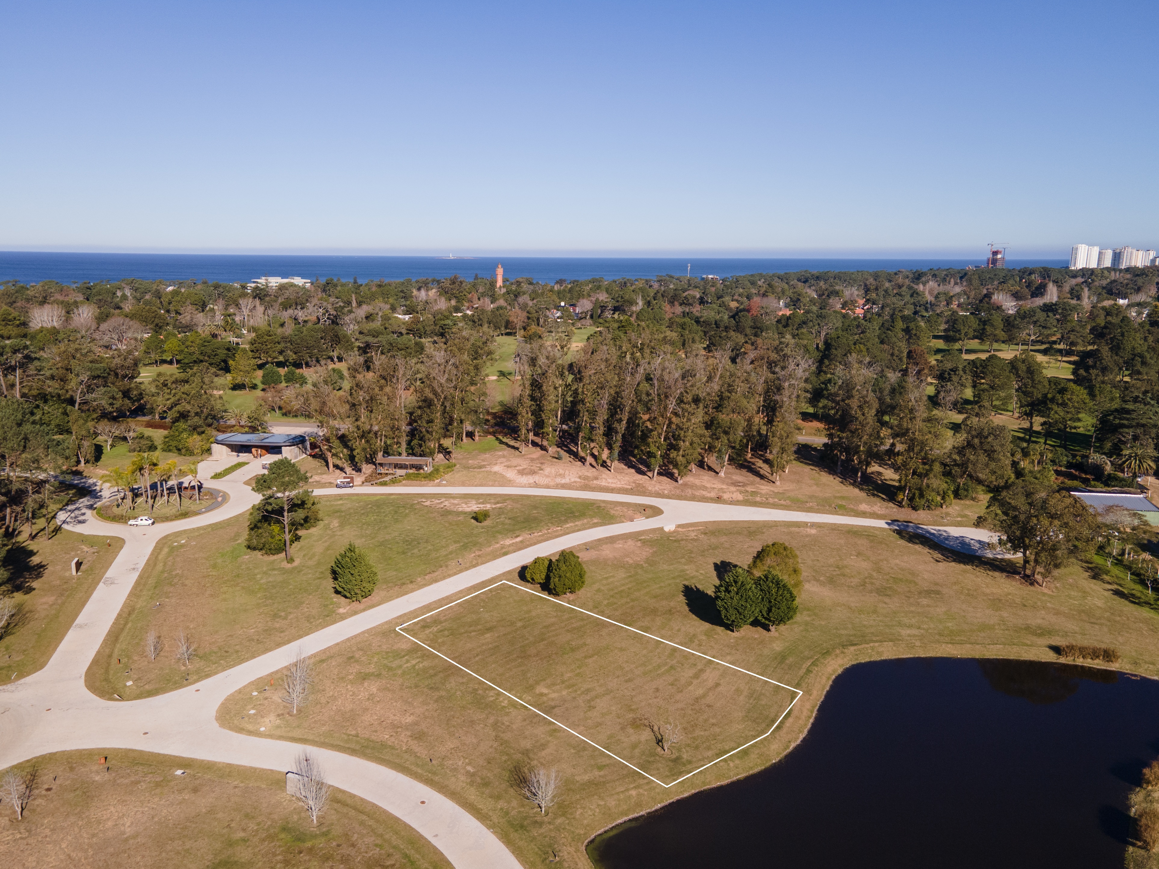 Lagoonfront Lot in Aura, Punta del Este