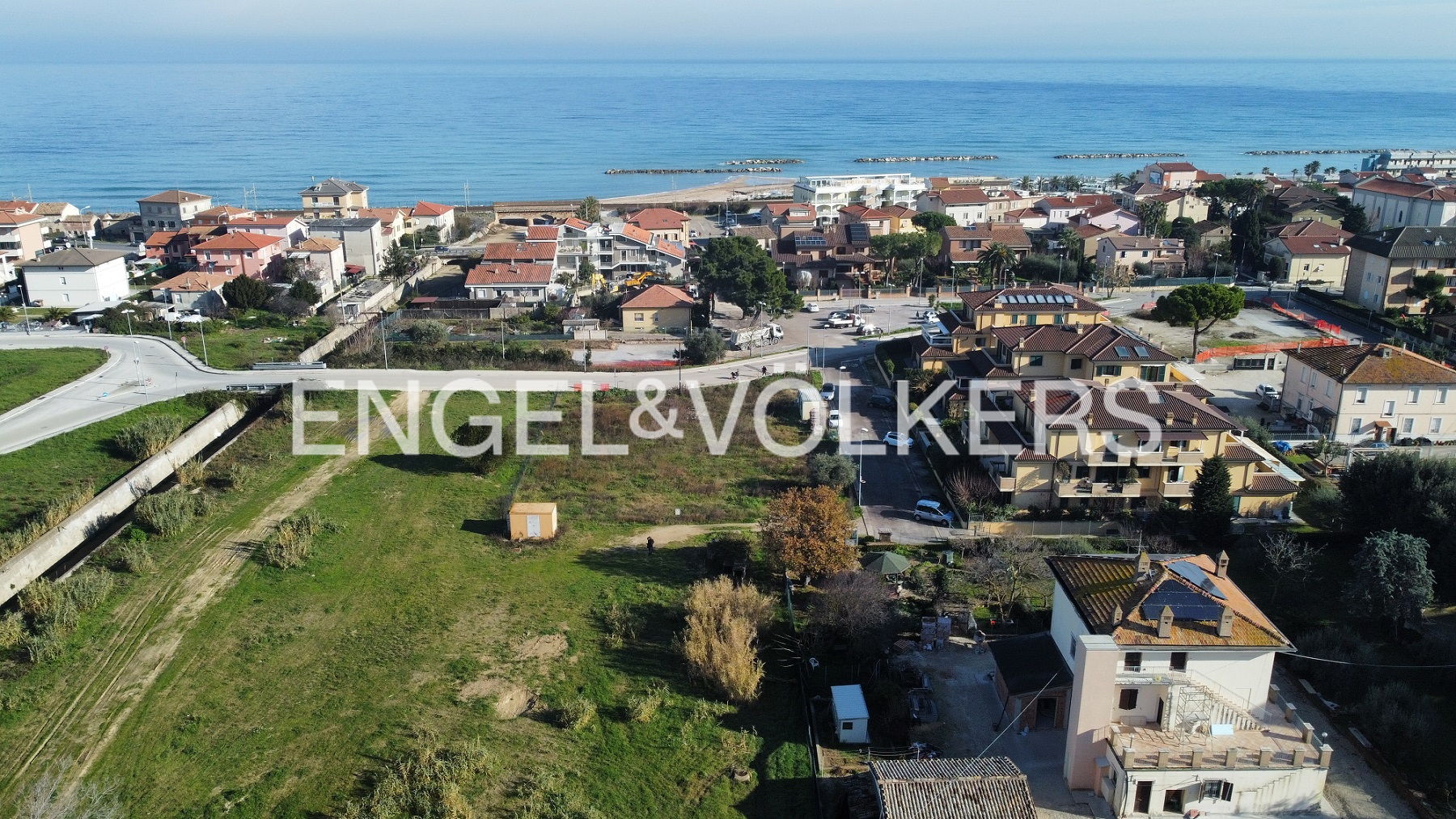 Residential building land