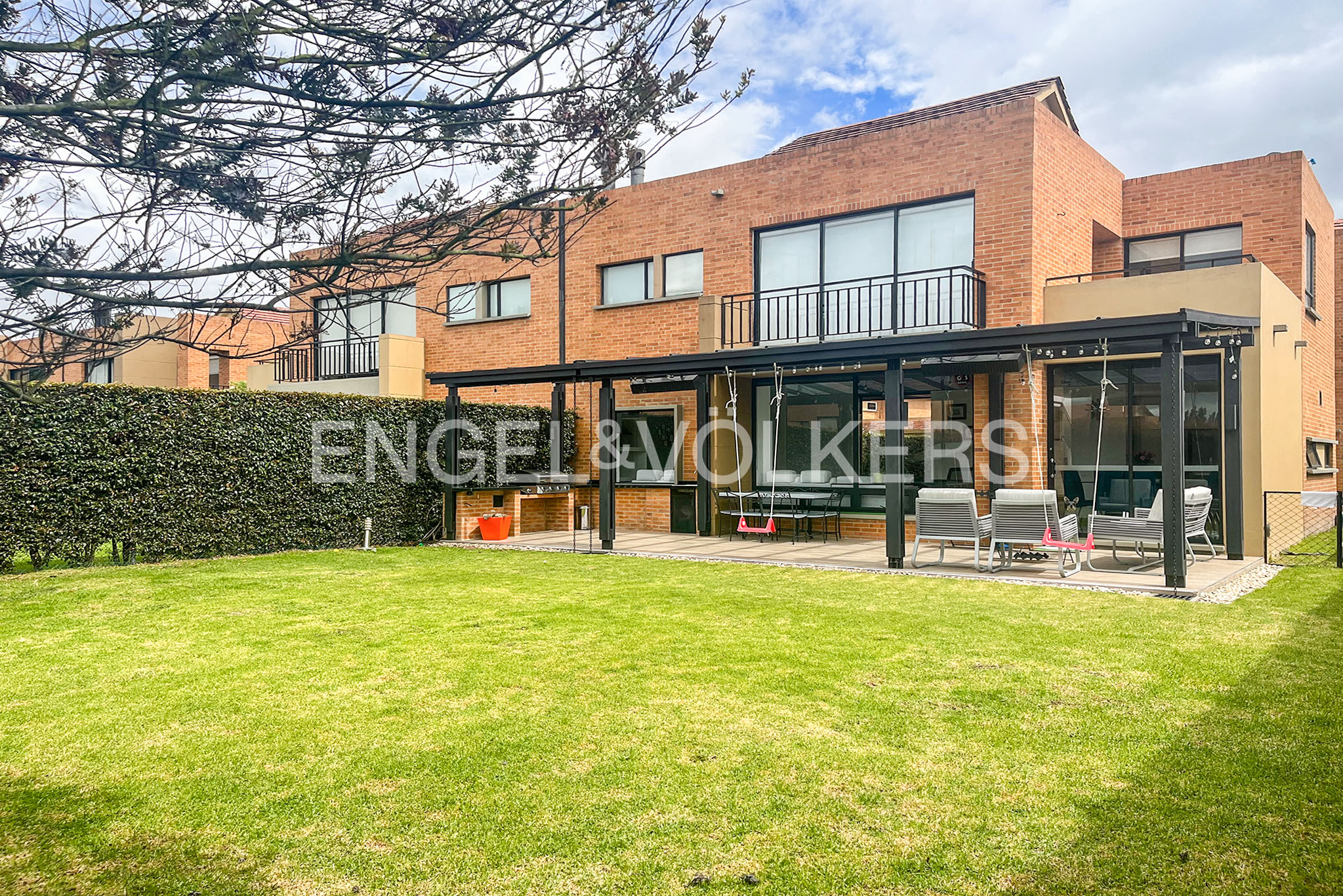 Casa remodelada para venta en Fontanar, Chía