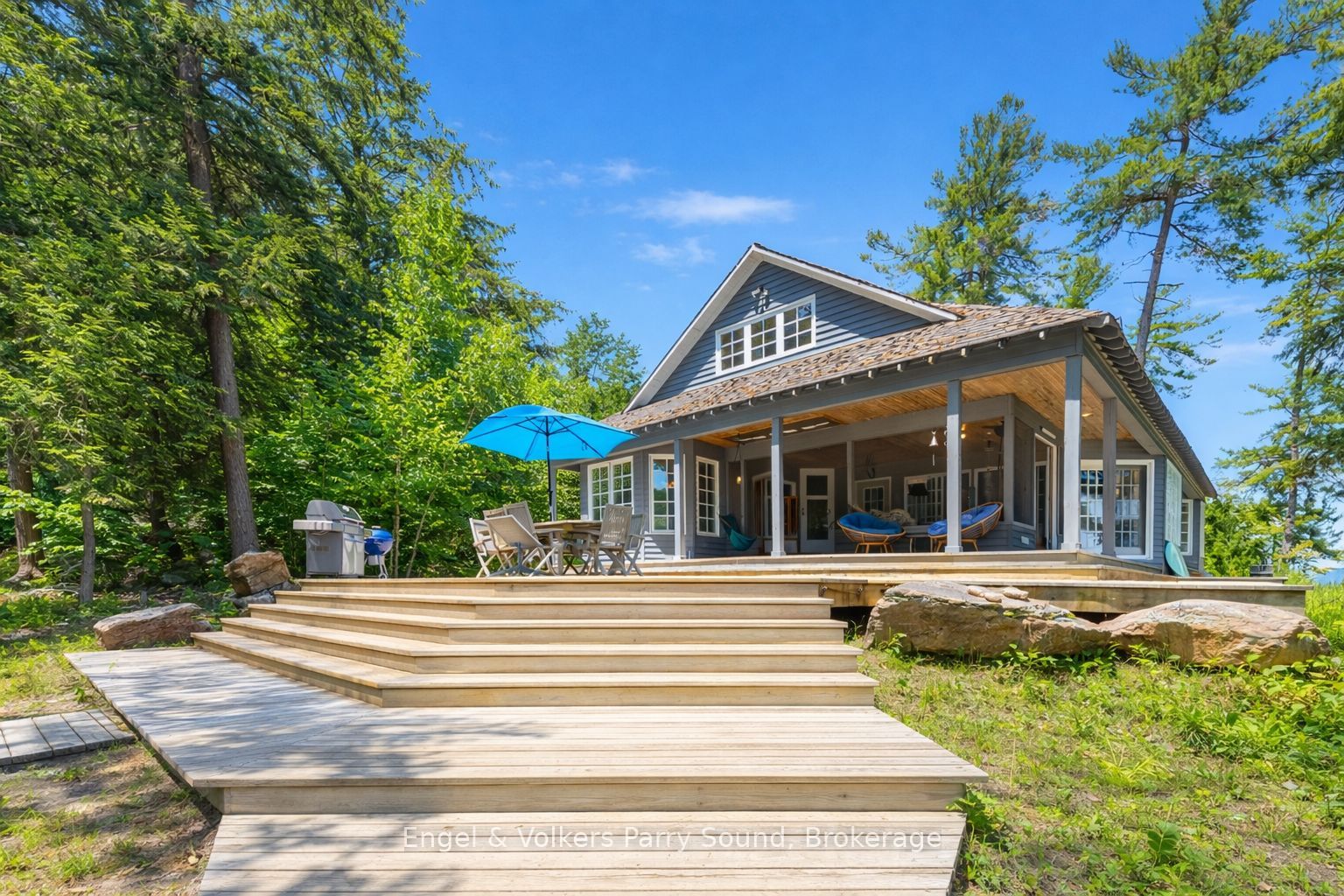 Unparalleled Georgian Bay Retreat
