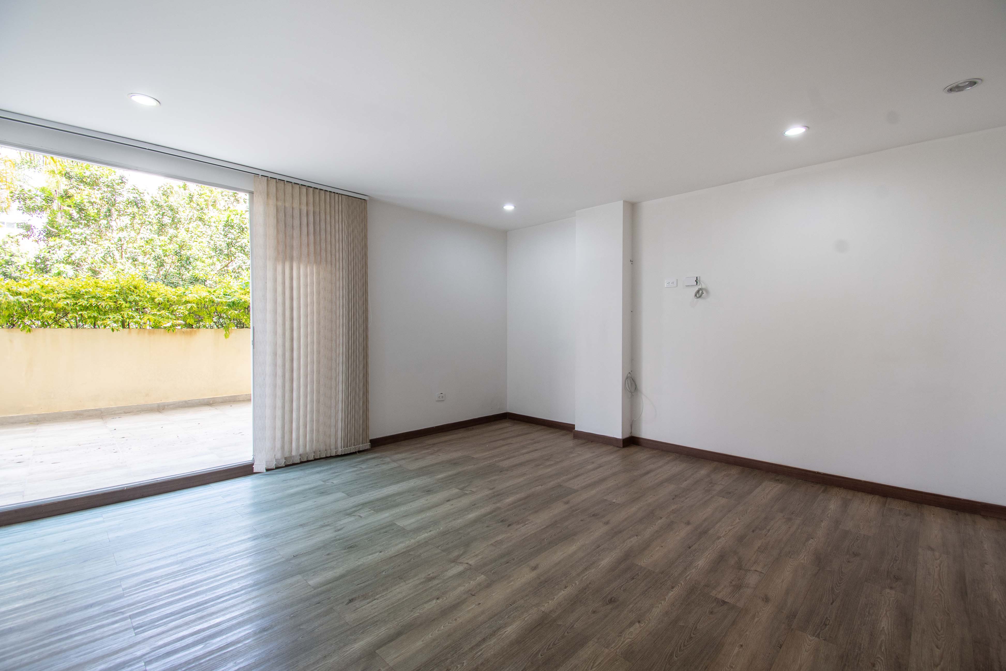 Apartamento con terraza en conjunto para venta en La Ceja