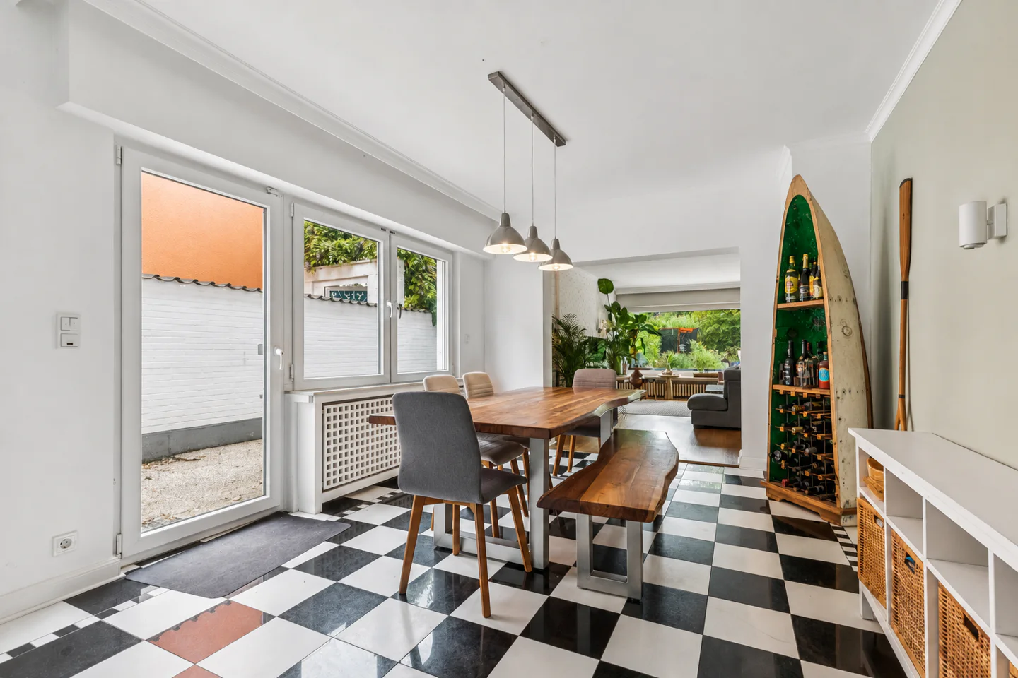 Modernes Familienhaus mit großzügigem Garten in begehrter Wohnlage - Photo 2