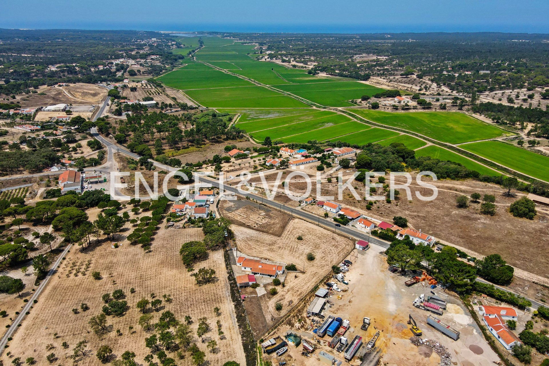 Villa with a view of ricefields, lagoon and sea