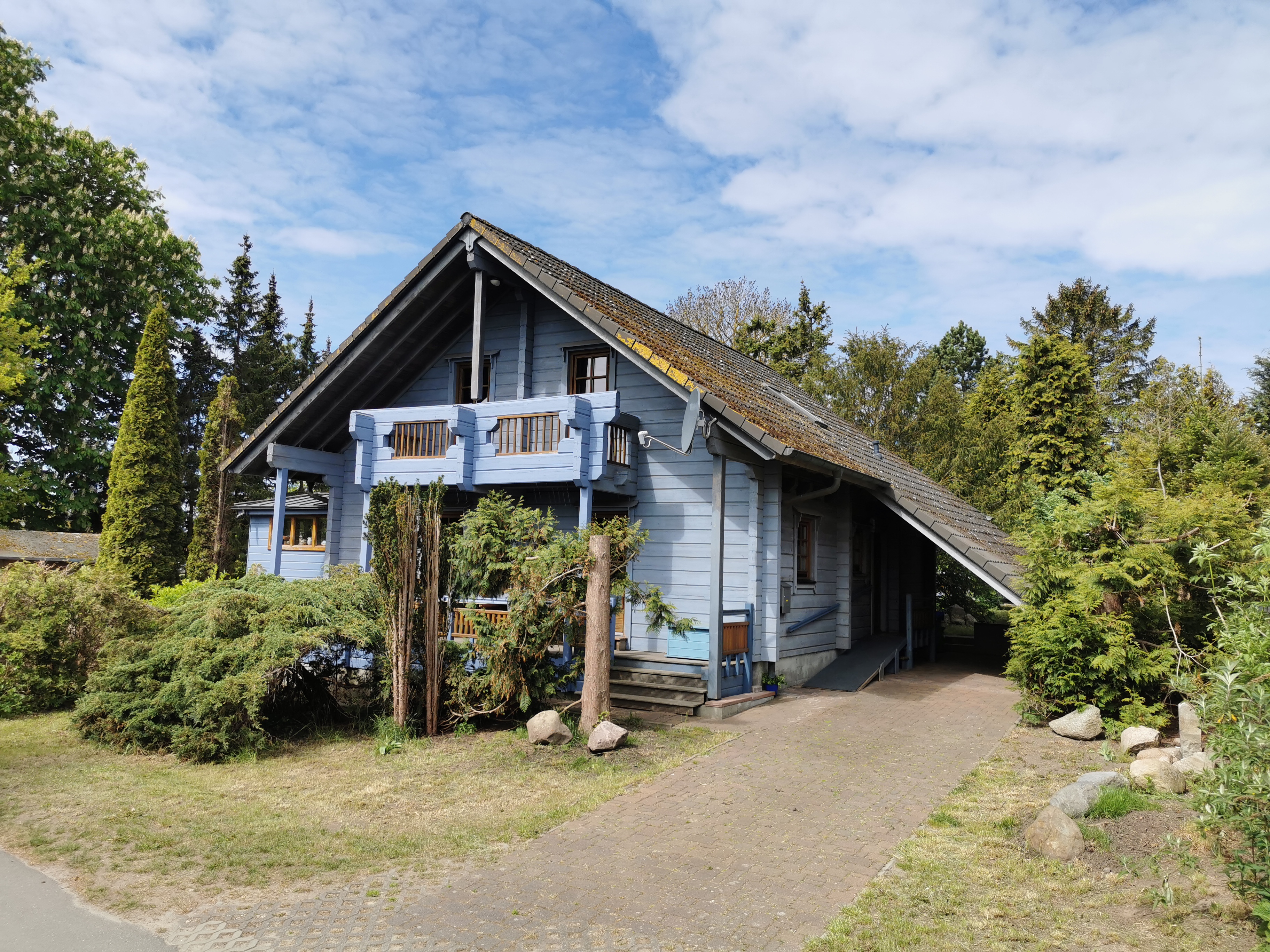 Ruheoase - Finnisches Blockhaus mit Saunahaus und Garten