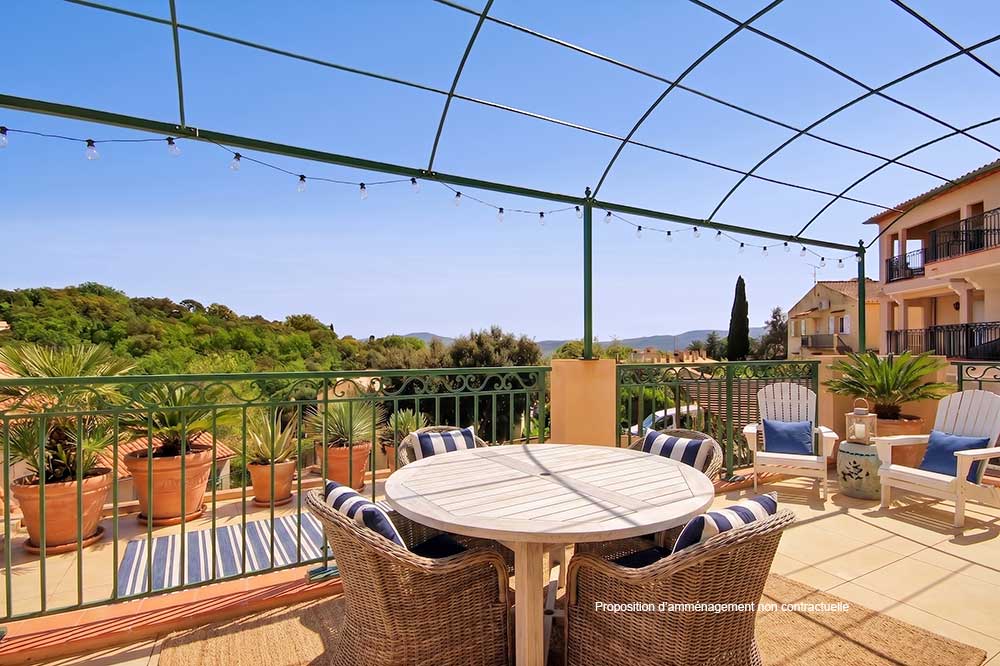 Appartement en résidence neuve – À pied du village de Grimaud et de son château