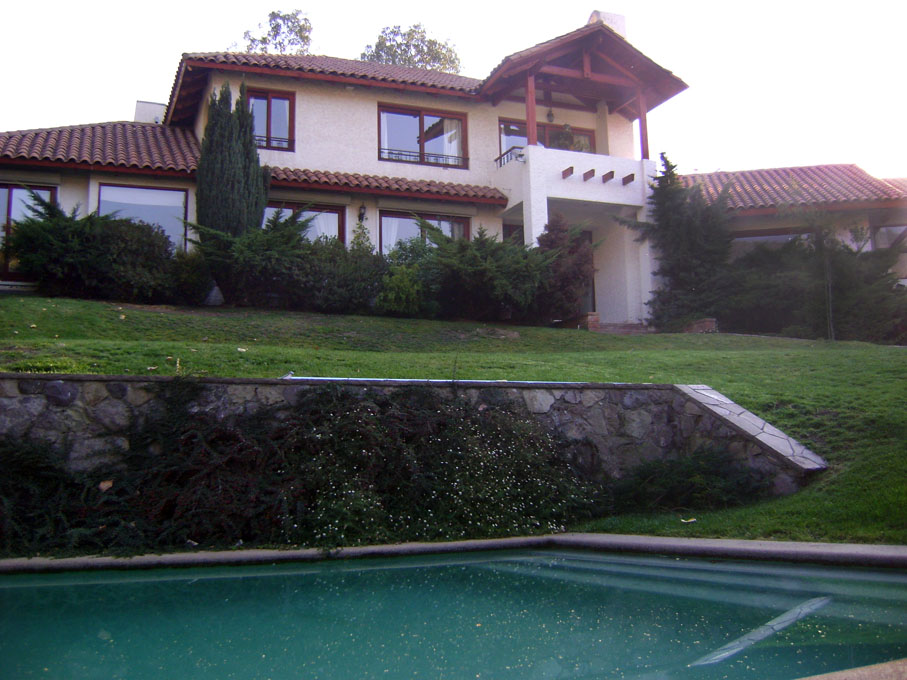 Excelente casa en Quinchamali