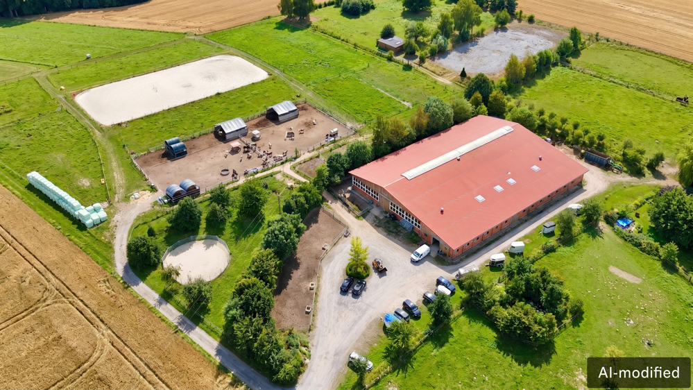 Reitanlage mit Außenreitplatz in Panoramalage - Landkreis Osnabrück -