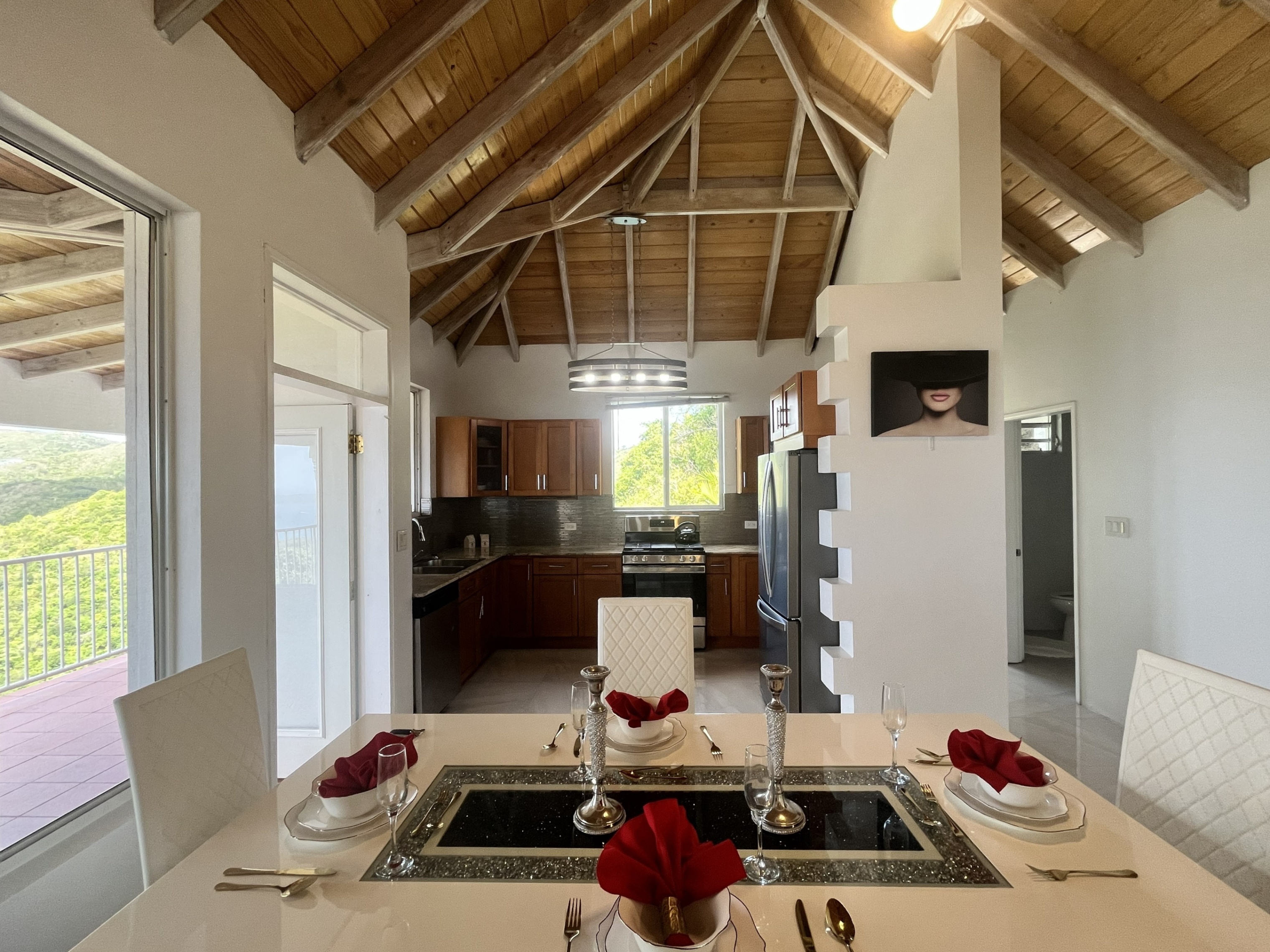 Close to Town and North Shore, with shared Pool & Generator