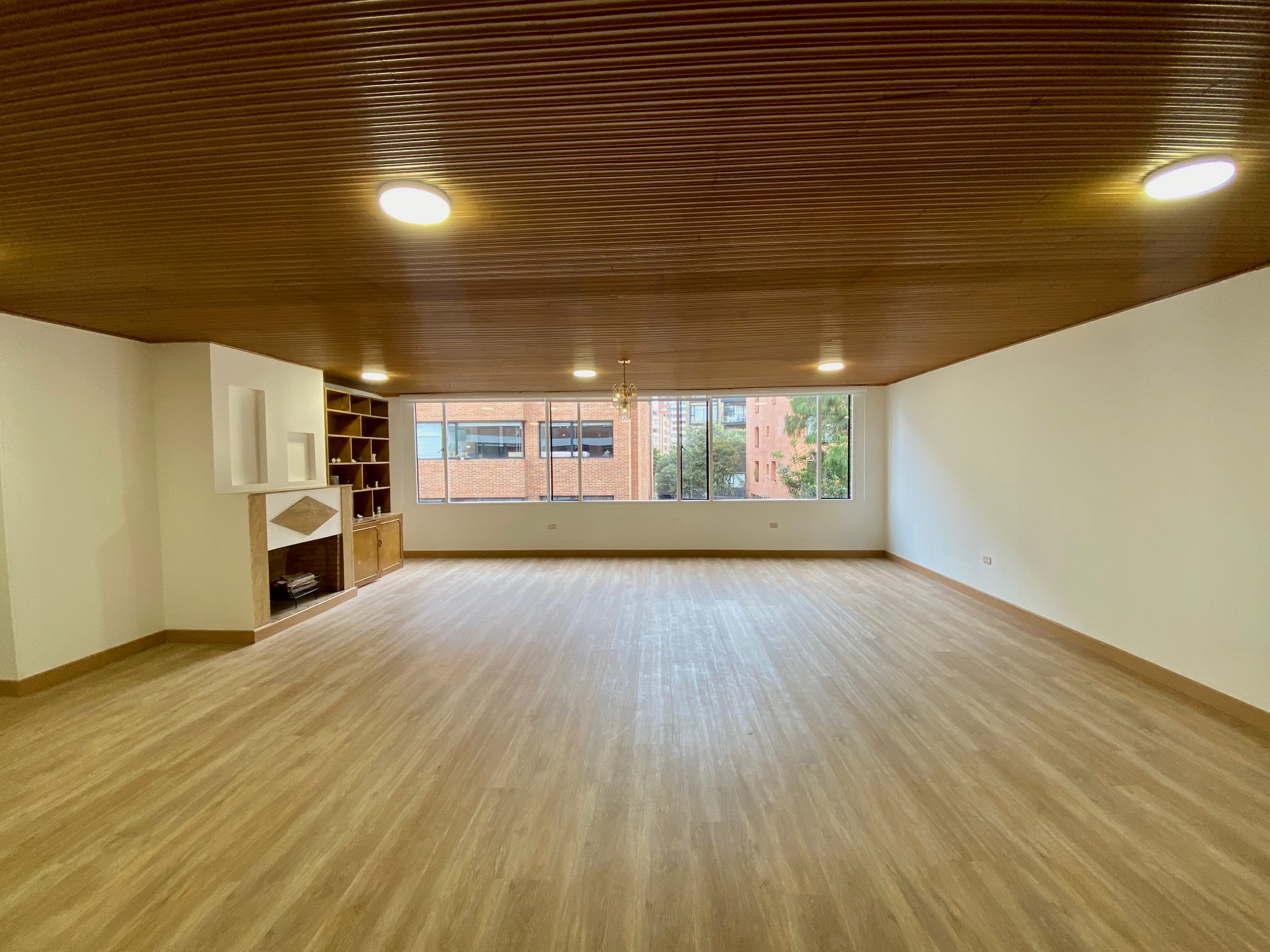 Amplio apartamento para arriendo en El Nogal