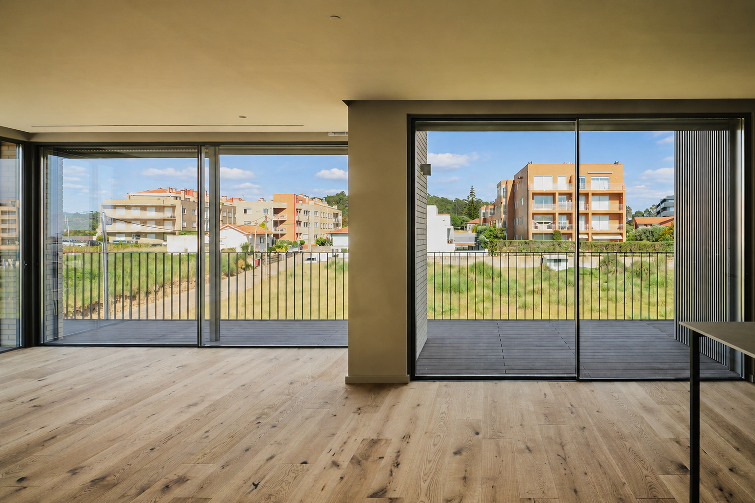 3-Bedroom Apartment for Rent Near the Beach, in São Félix da Marinha