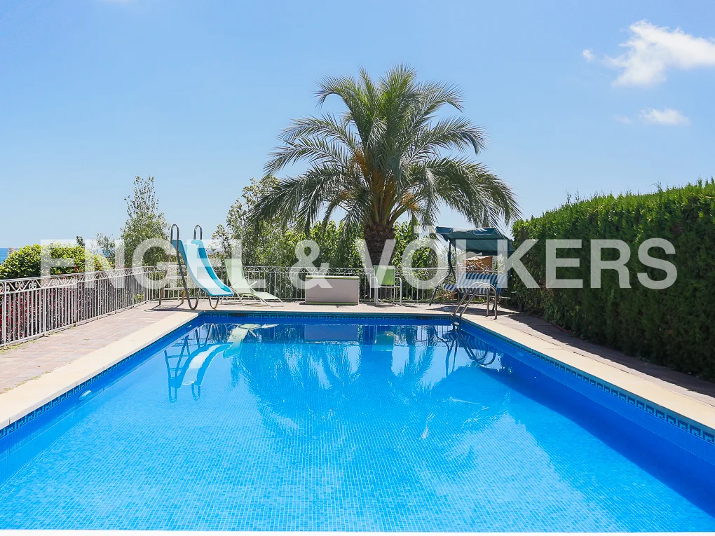 Villa with pool and tennis court in Peñíscola