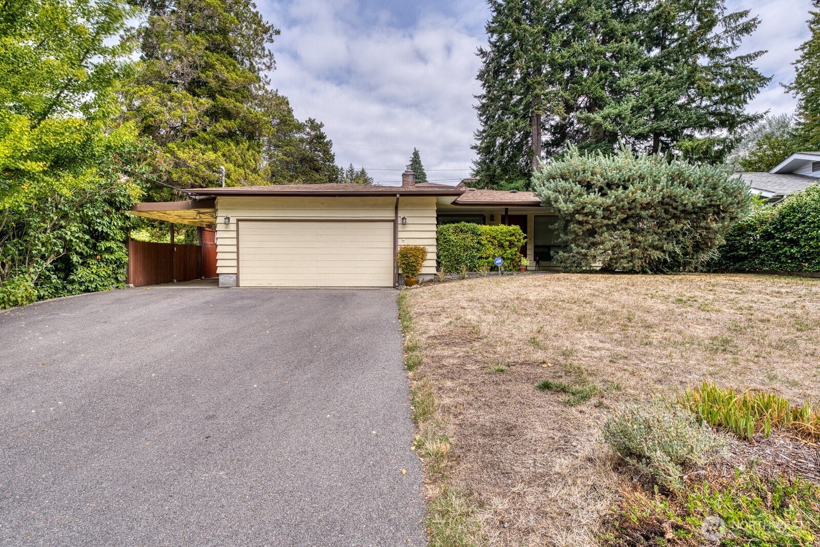 Spacious single-level home