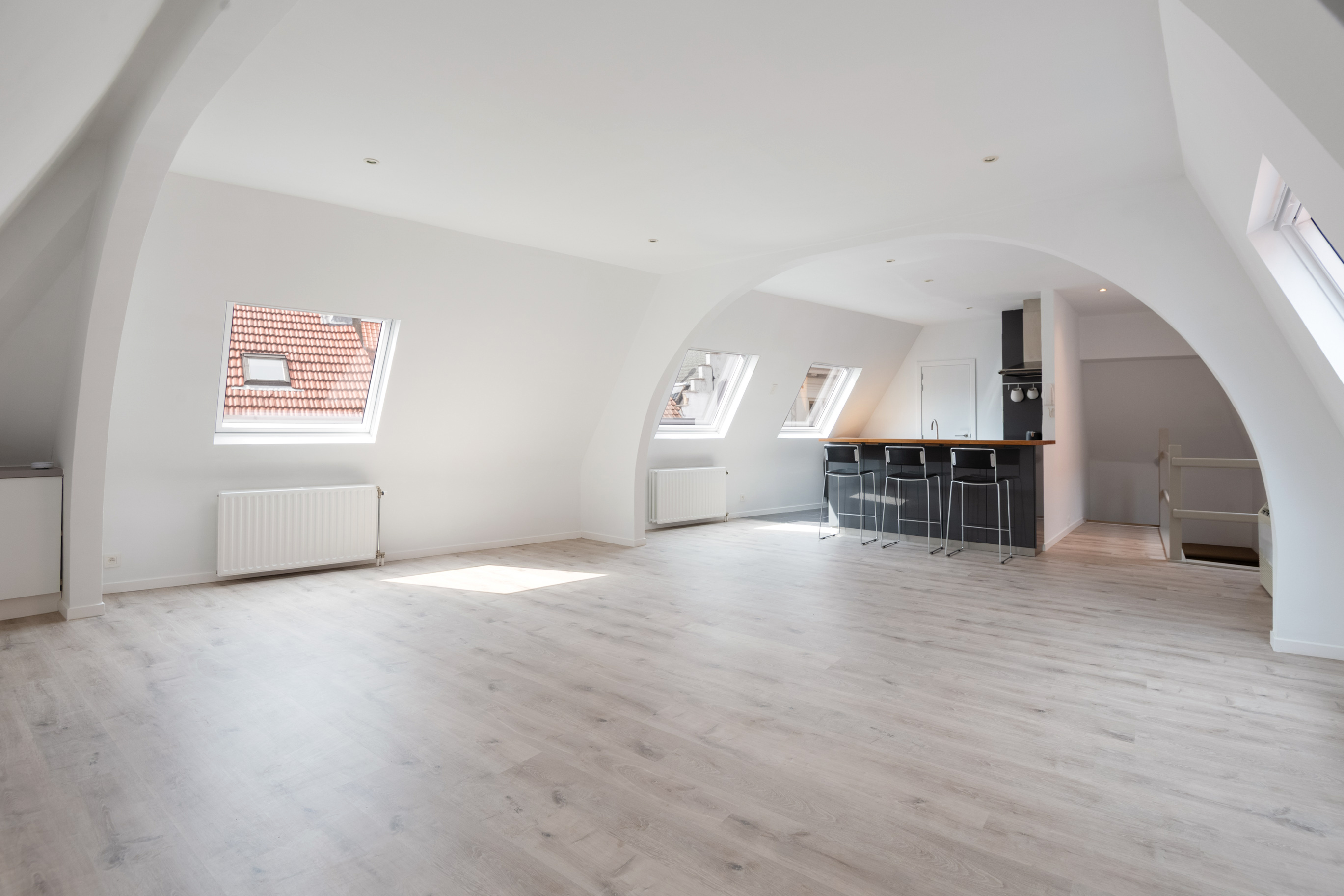 Move-in ready duplex in prime location!