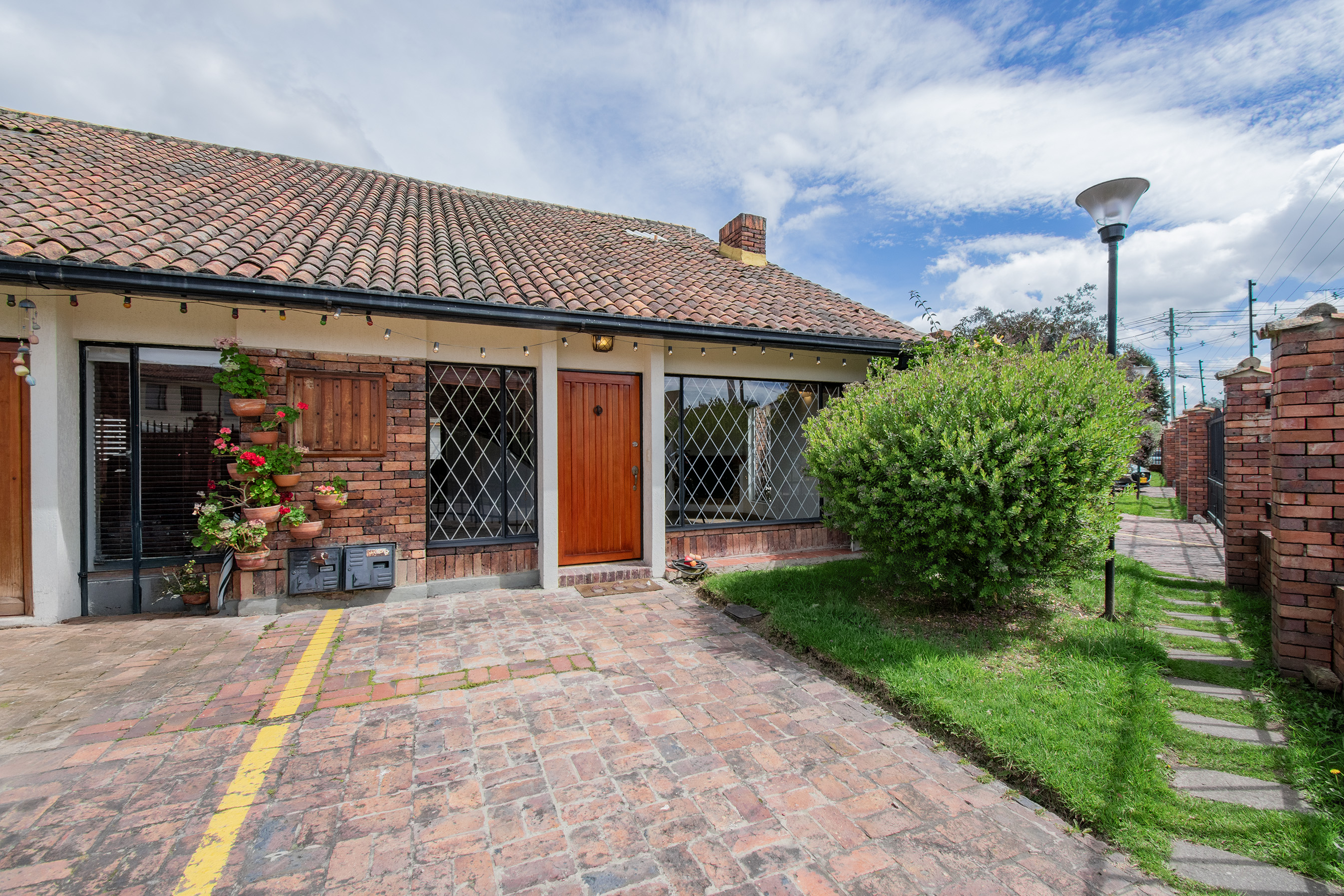 Casa para arriendo en conjunto cerrado en Chía