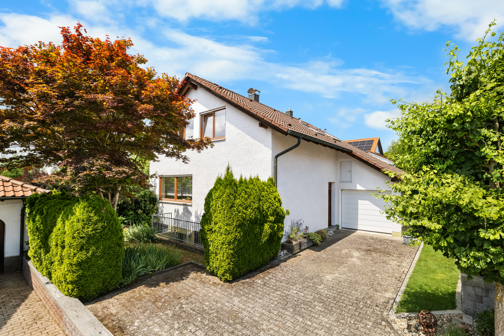 Wohlfühlhaus mit viel Grün und familienfreundlichem Ambiente