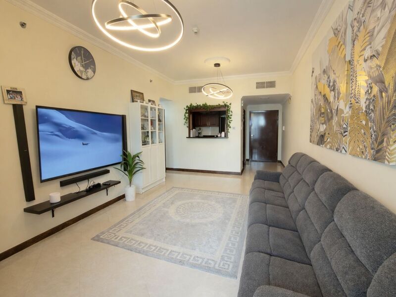 Unfurnished | Upgraded | Spacious
