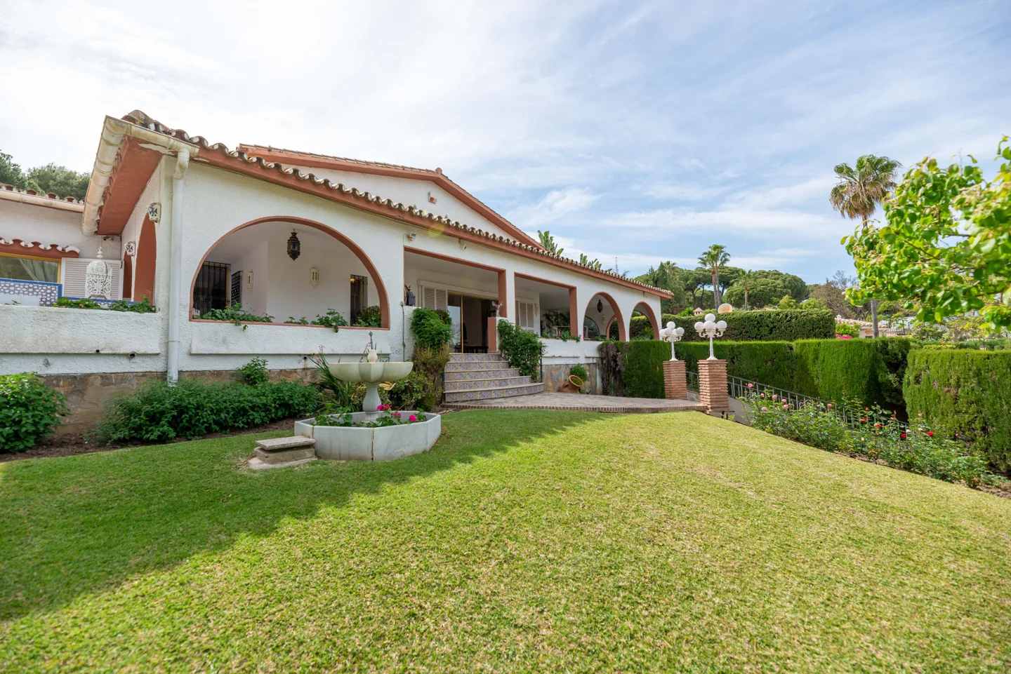 Spacious Villa in Las Brisas