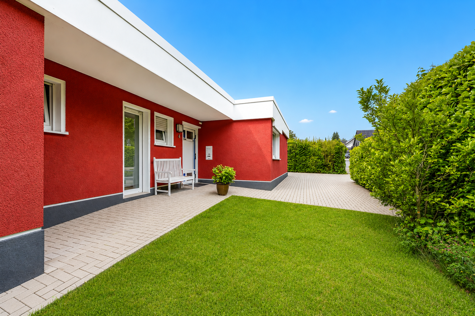 Großzügiger Bungalow mit privatem Südgarten und vielseitigen Nutzungsmöglichkeiten