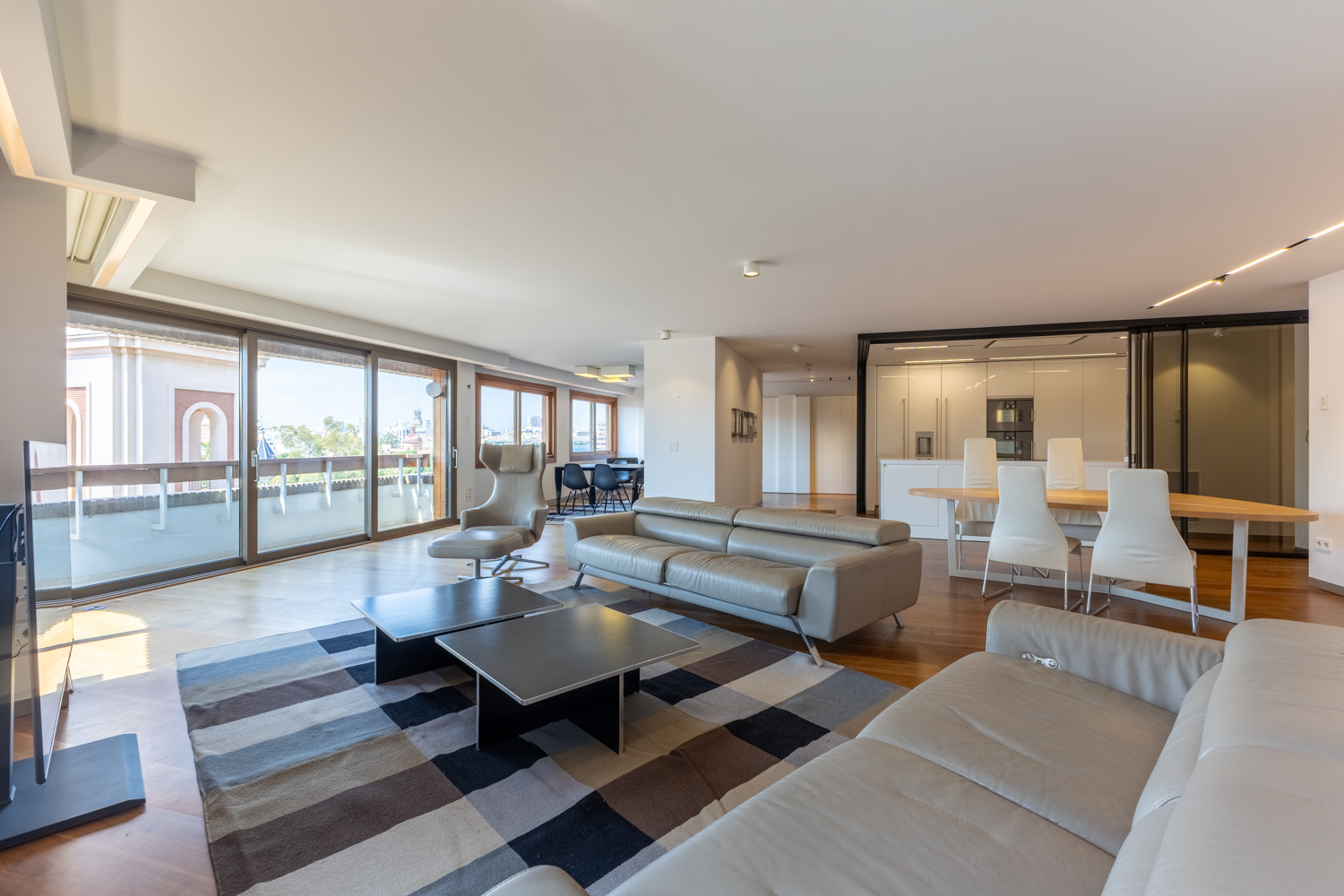 Exclusive house in "LA PAGODA"
