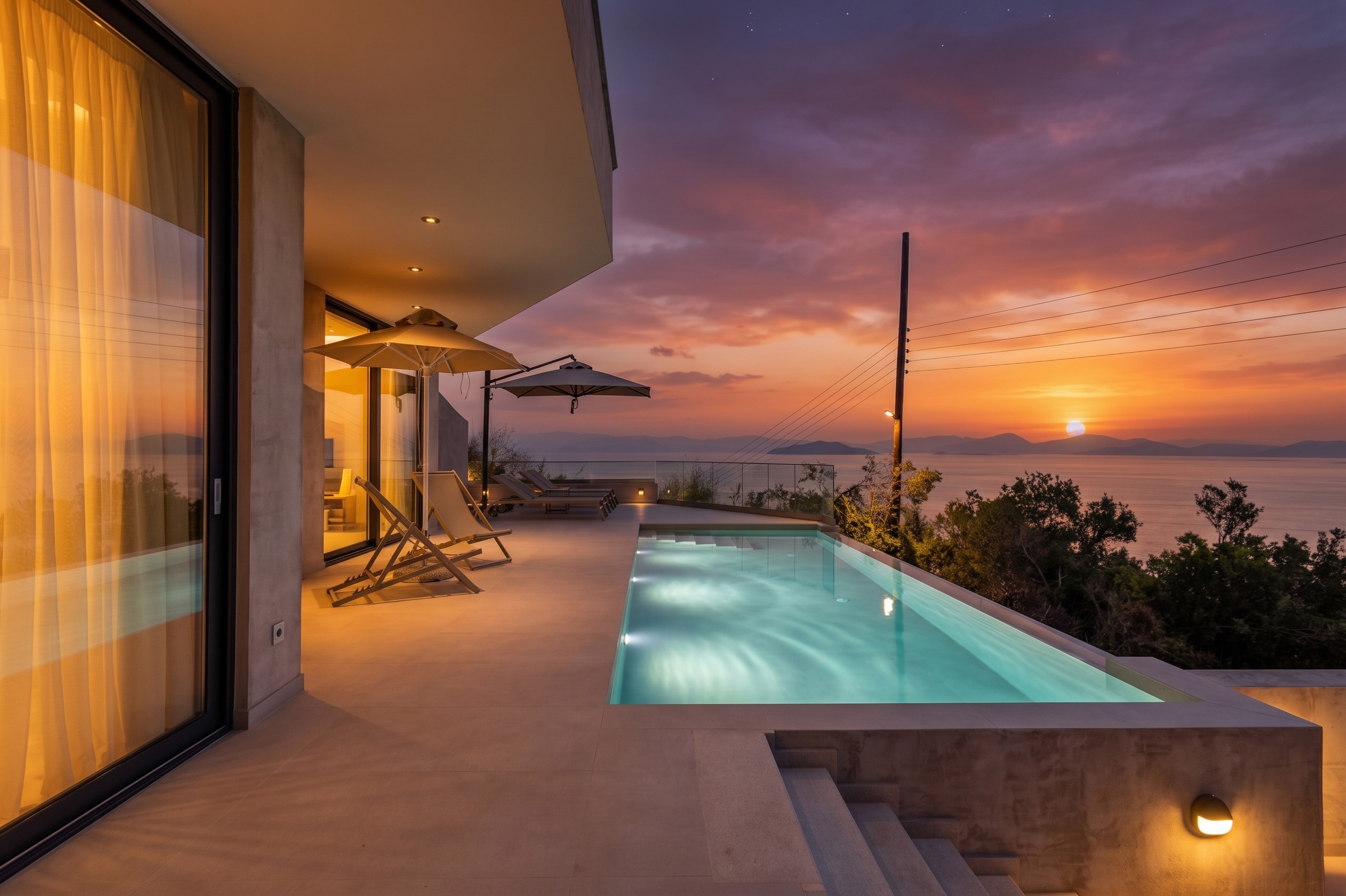 Bioklimatische Erdvilla mit Infinity-Pool und Panoramablick auf das Ionische Meer
