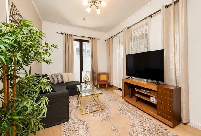 Spacious | Burj Khalifa View | Rented Unit