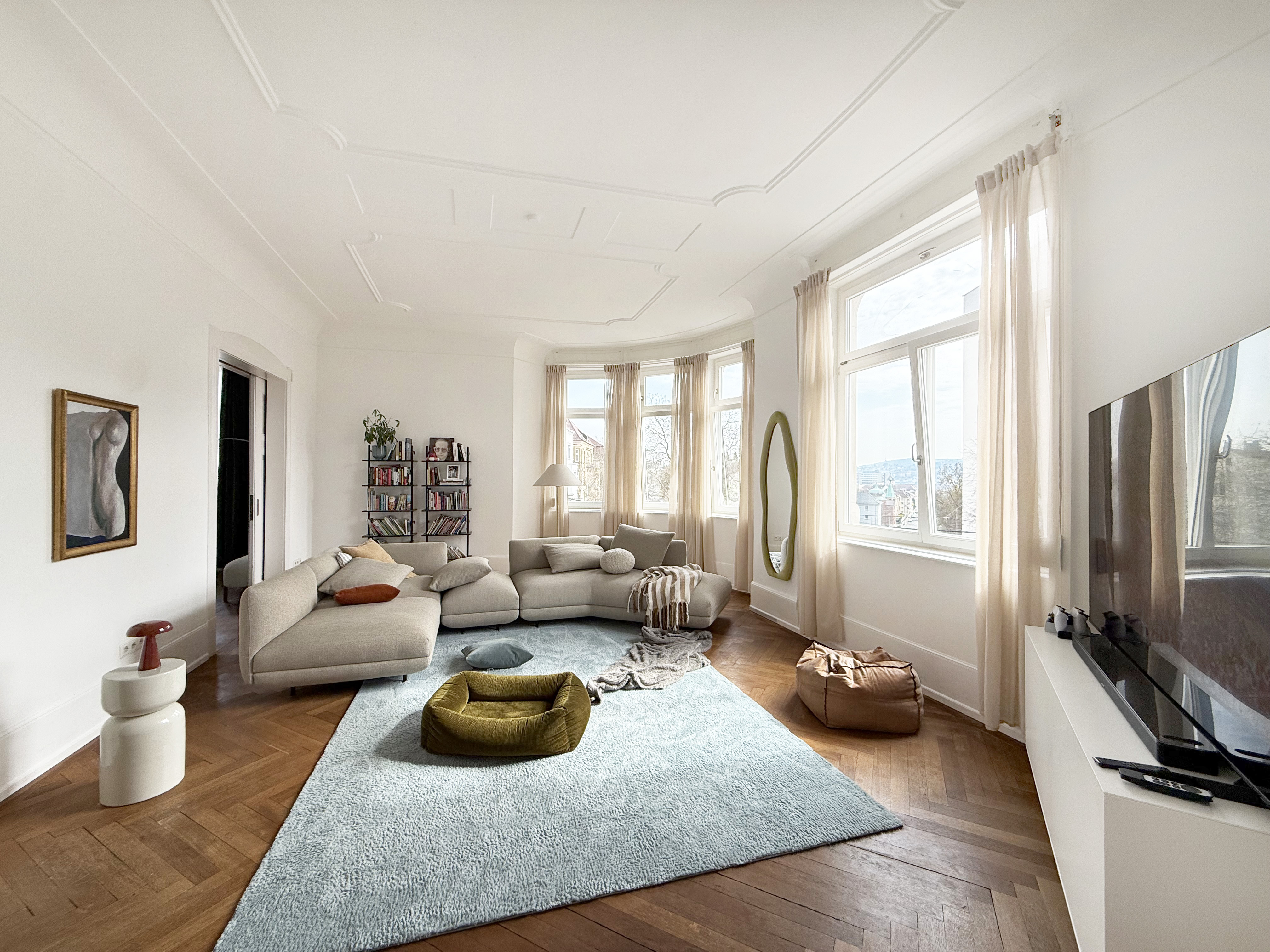 Jugendstil-Beletage beim Hölderlinplatz