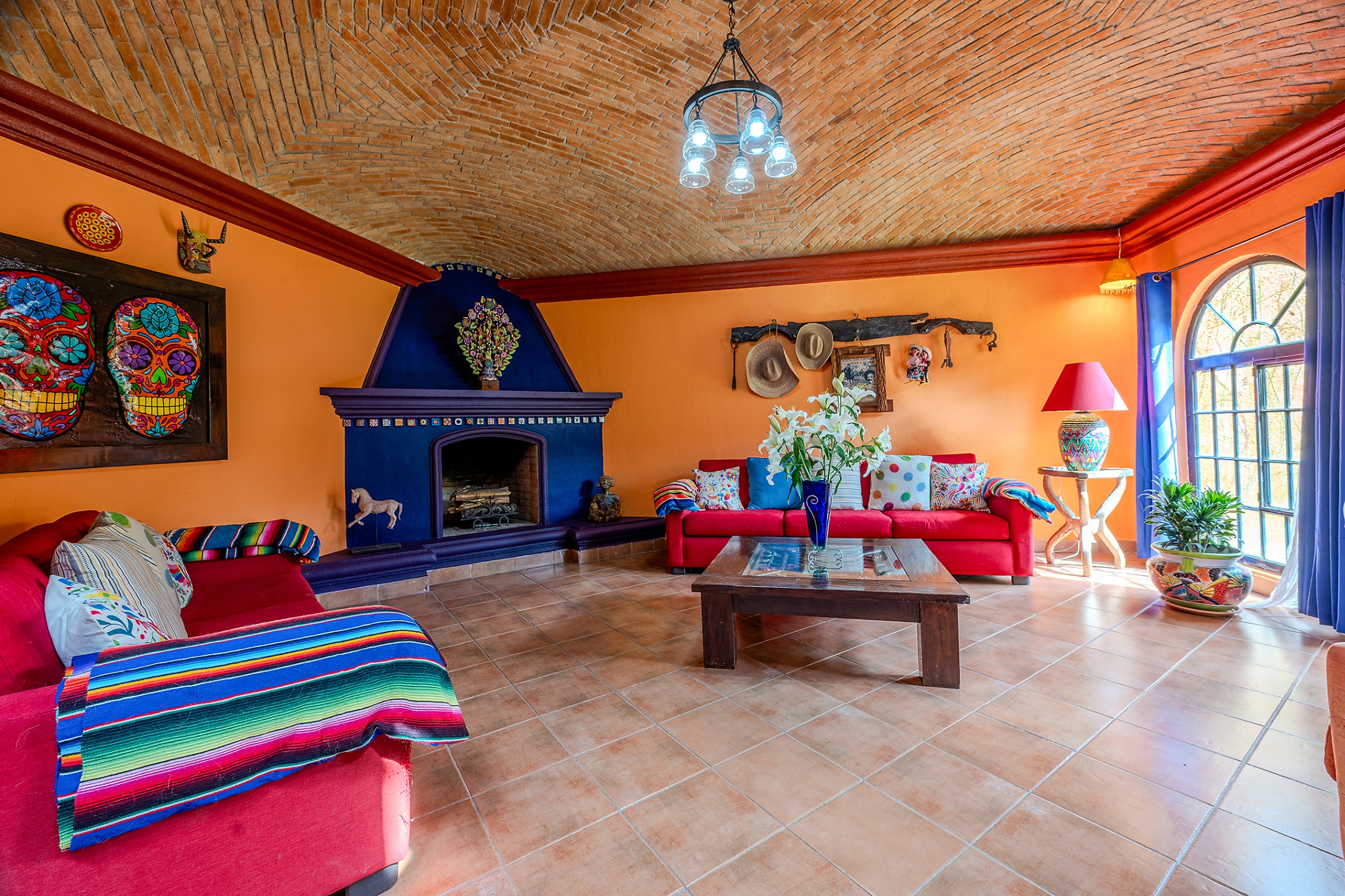 Casa Colorida, exquisite 3 bedroom colonial style home.