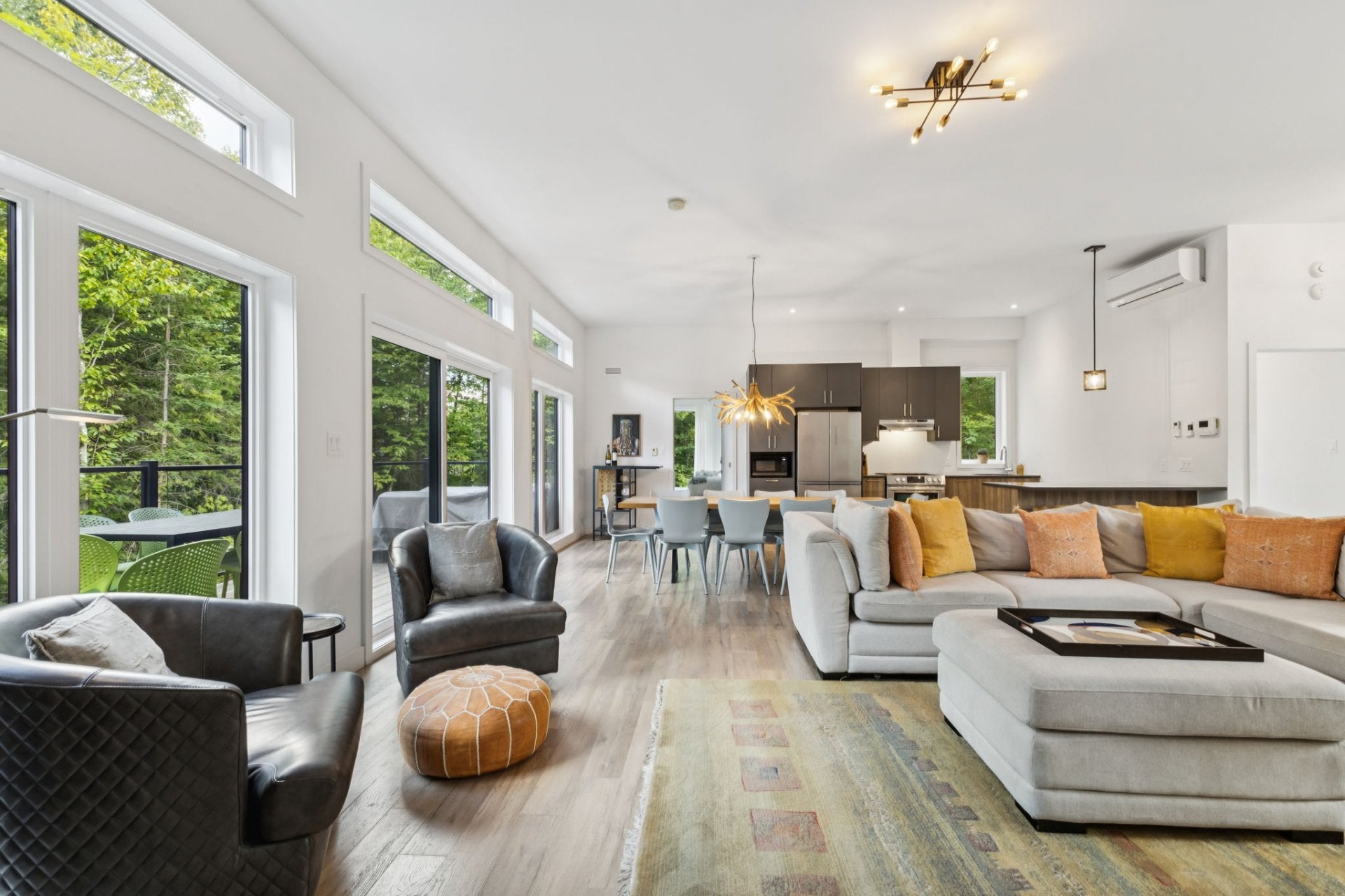 Bright and welcoming property