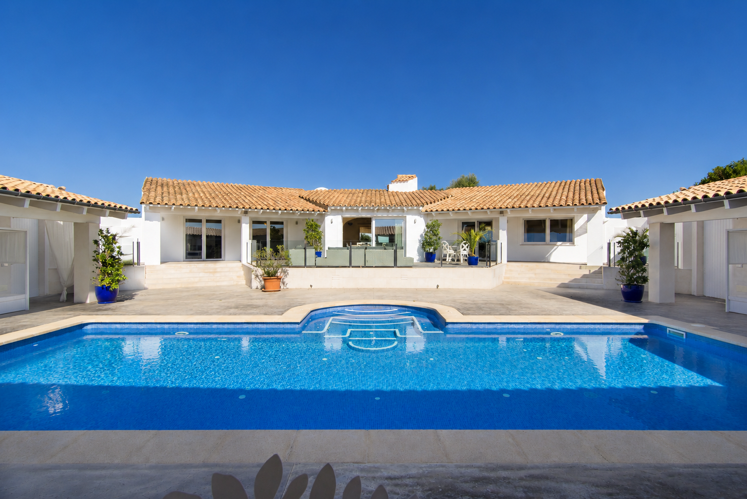 Großzügige Familienfinca im Hacienda- Stil