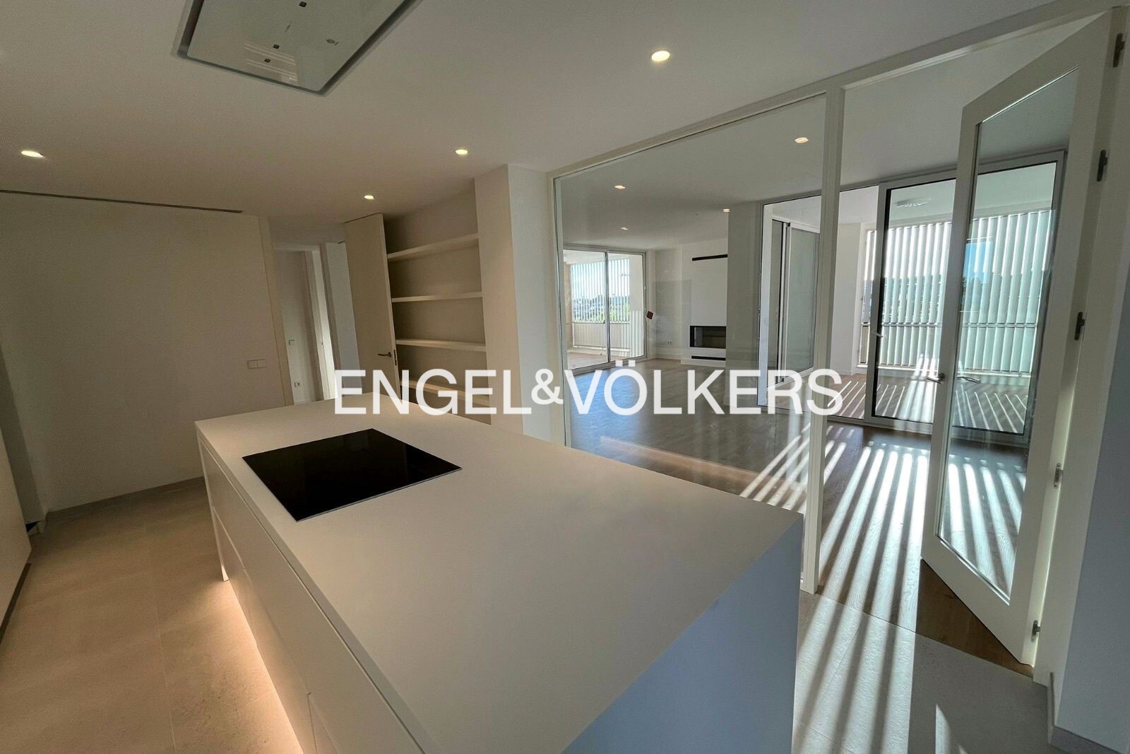Exceptional brand new penthouse in Mairena del Aljarafe, quality, comfort and exclusivity.