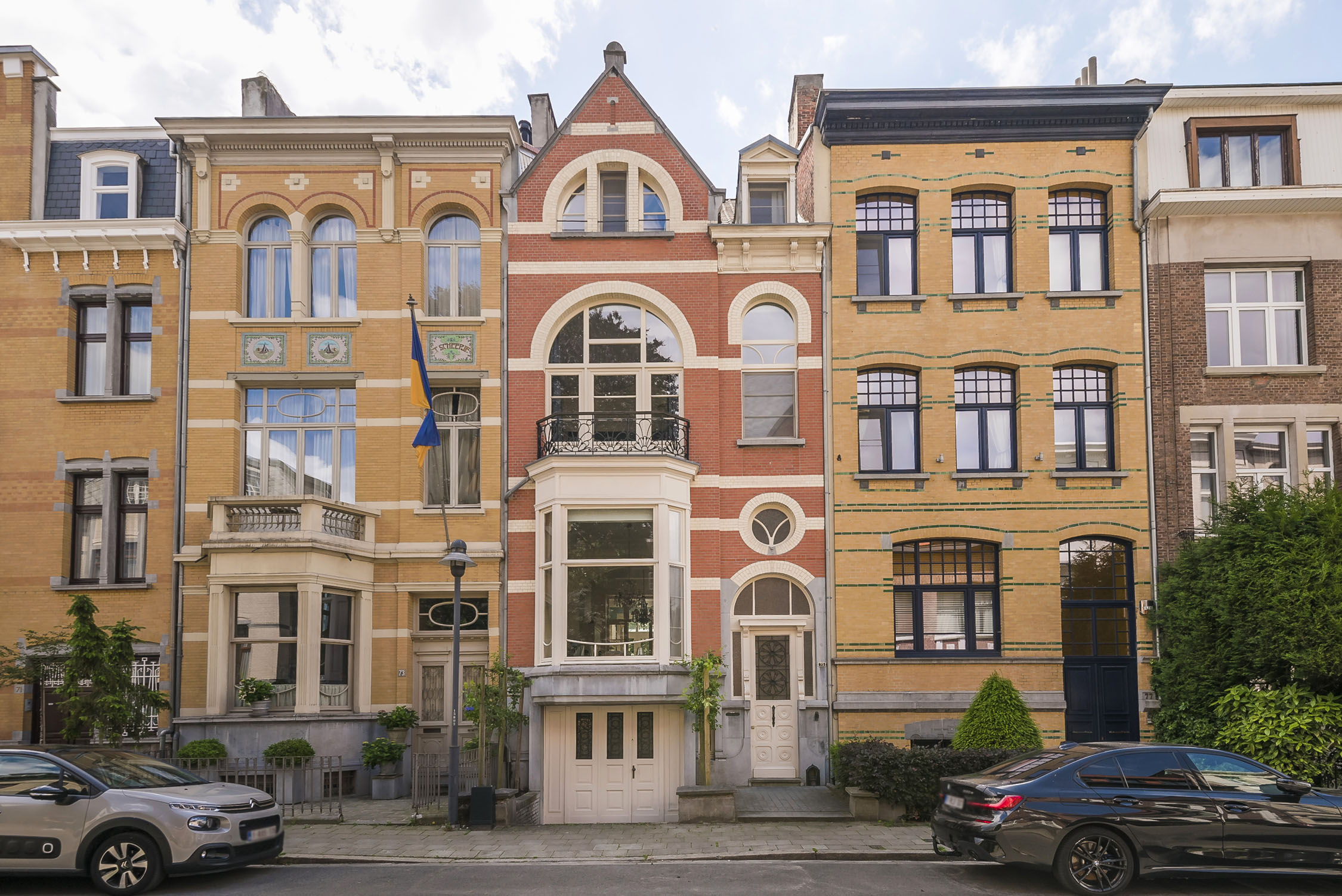 Charmante maison de cinq chambres avec jardin