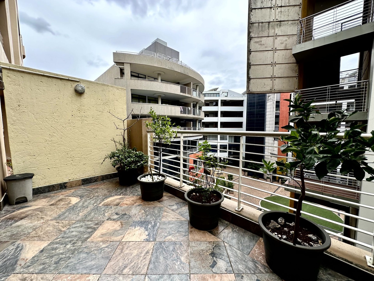 Easy Living with a Spacious Balcony in Umhlanga Ridge