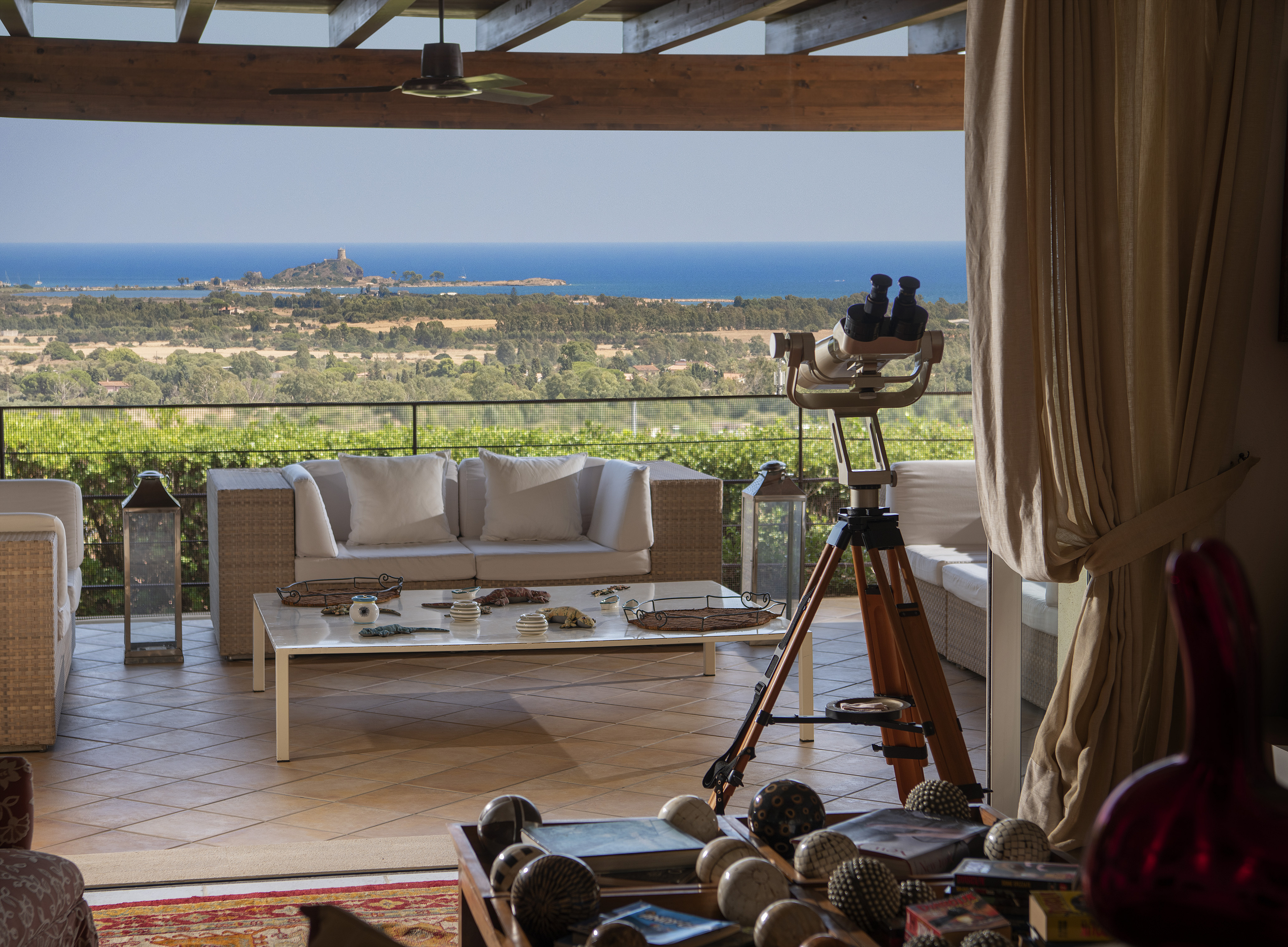 Prestigious Panoramic Villa with Mediterranean Garden and Swimming Pool
