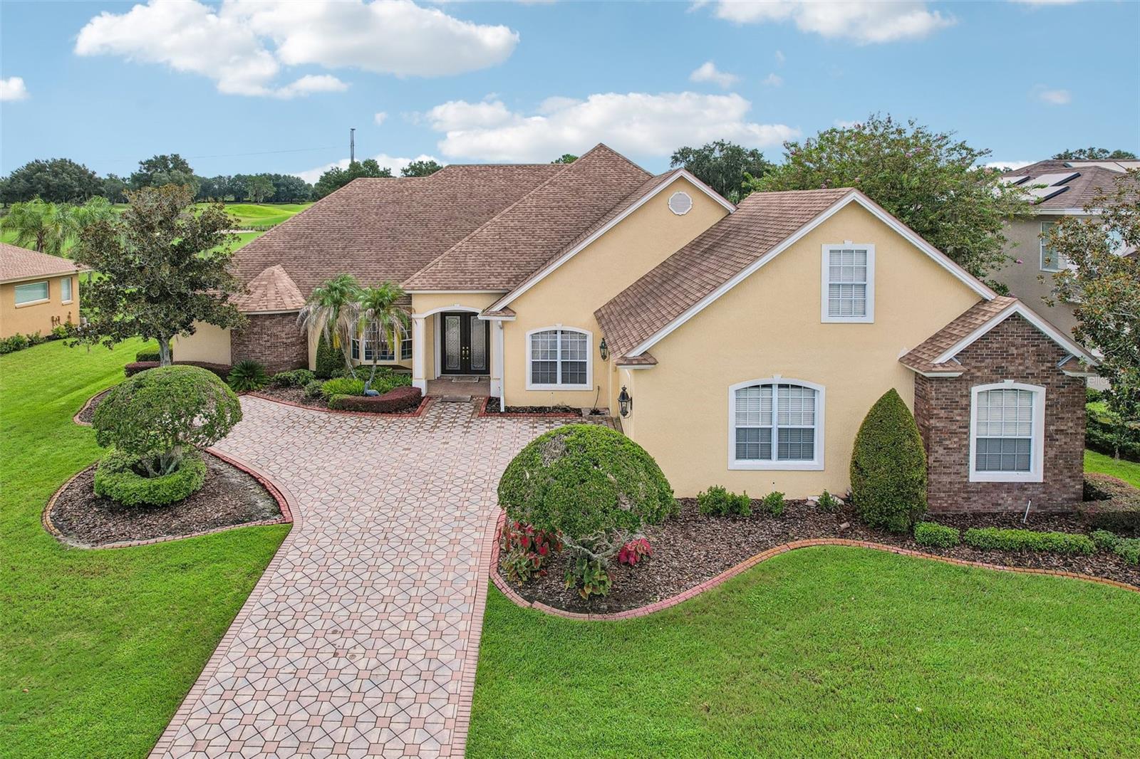 Refined Golf Course Living at Eaglebrooke