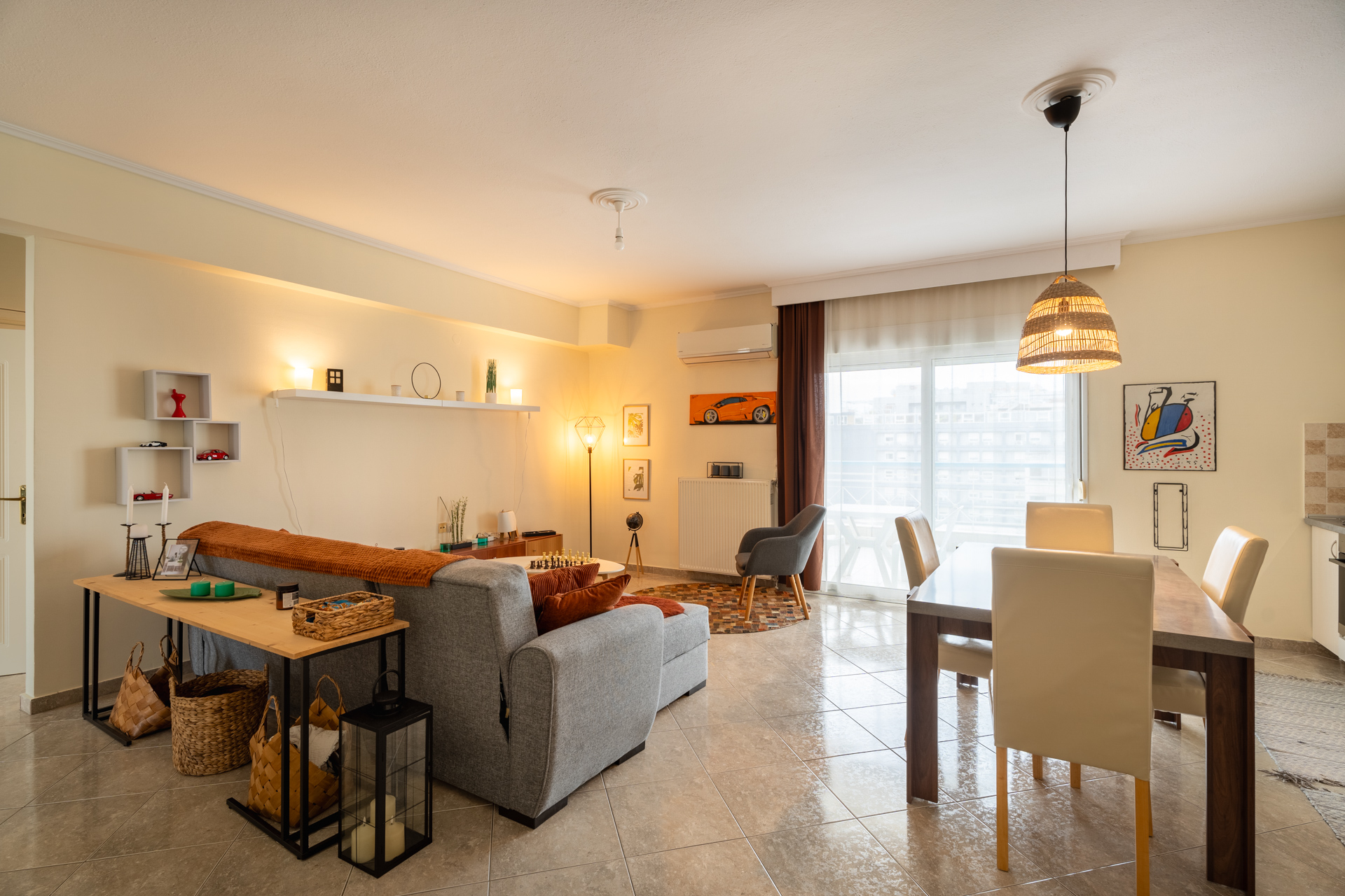 7th floor apartment close to Subway Station