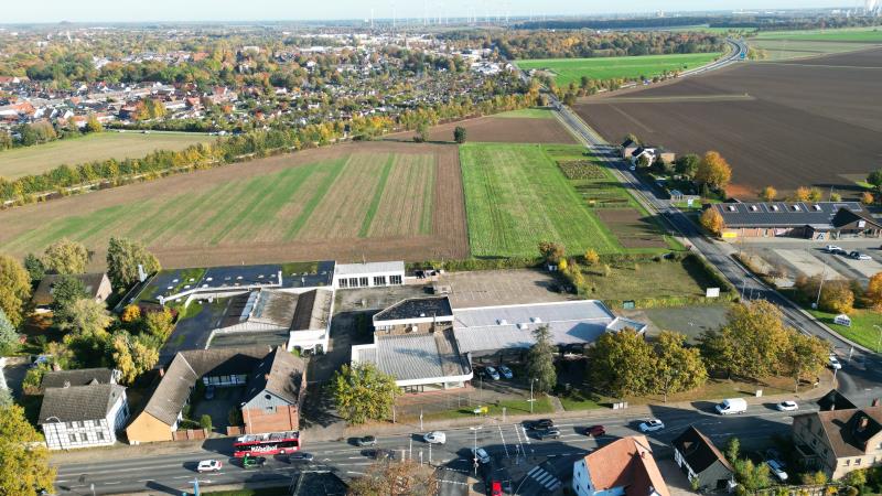 ENTWICKLUNGSGRUNDSTÜCK MIT AUTOHAUS IN TOP-LAGE AN DER A39