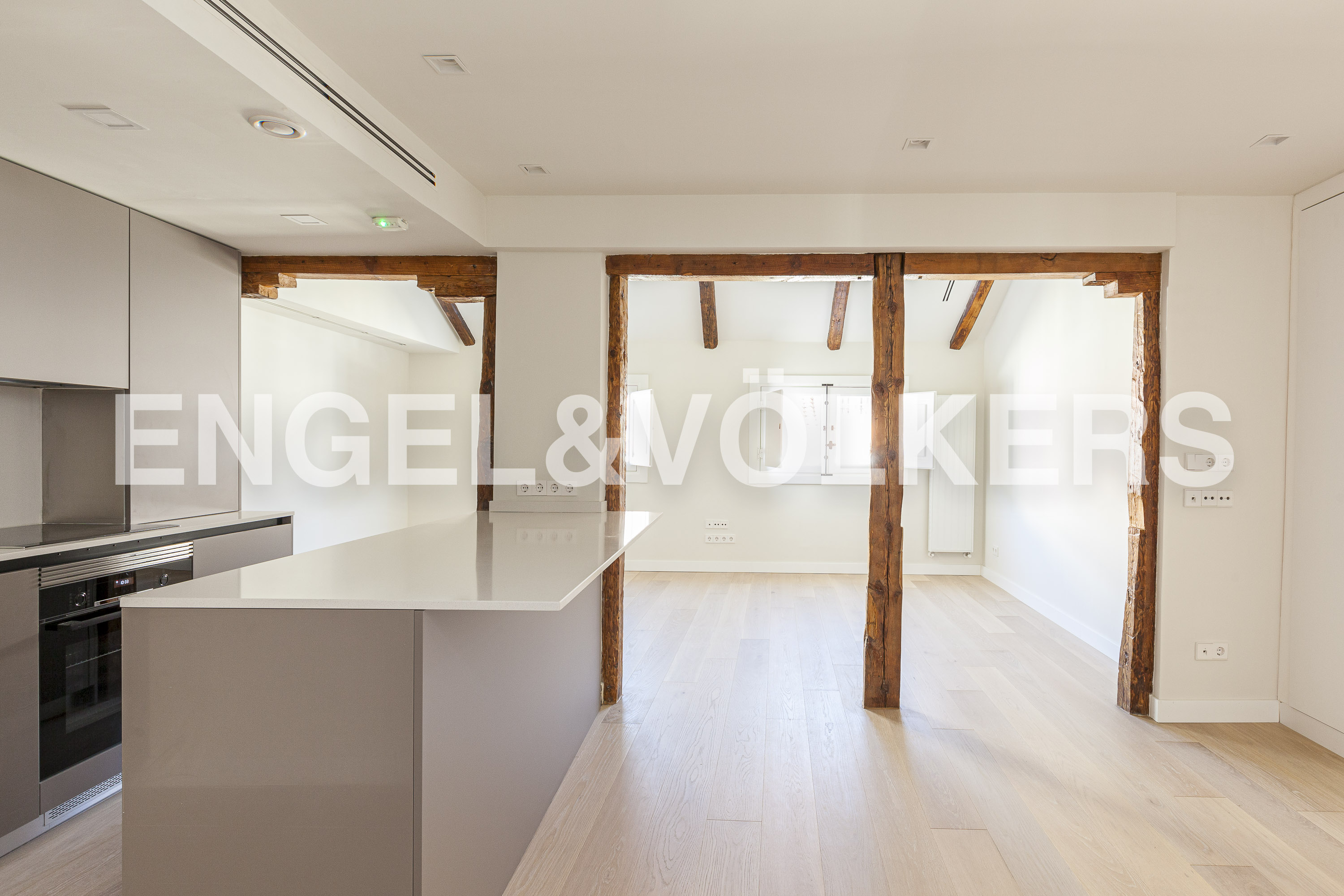 Bright exterior flat in modern building in Justicia