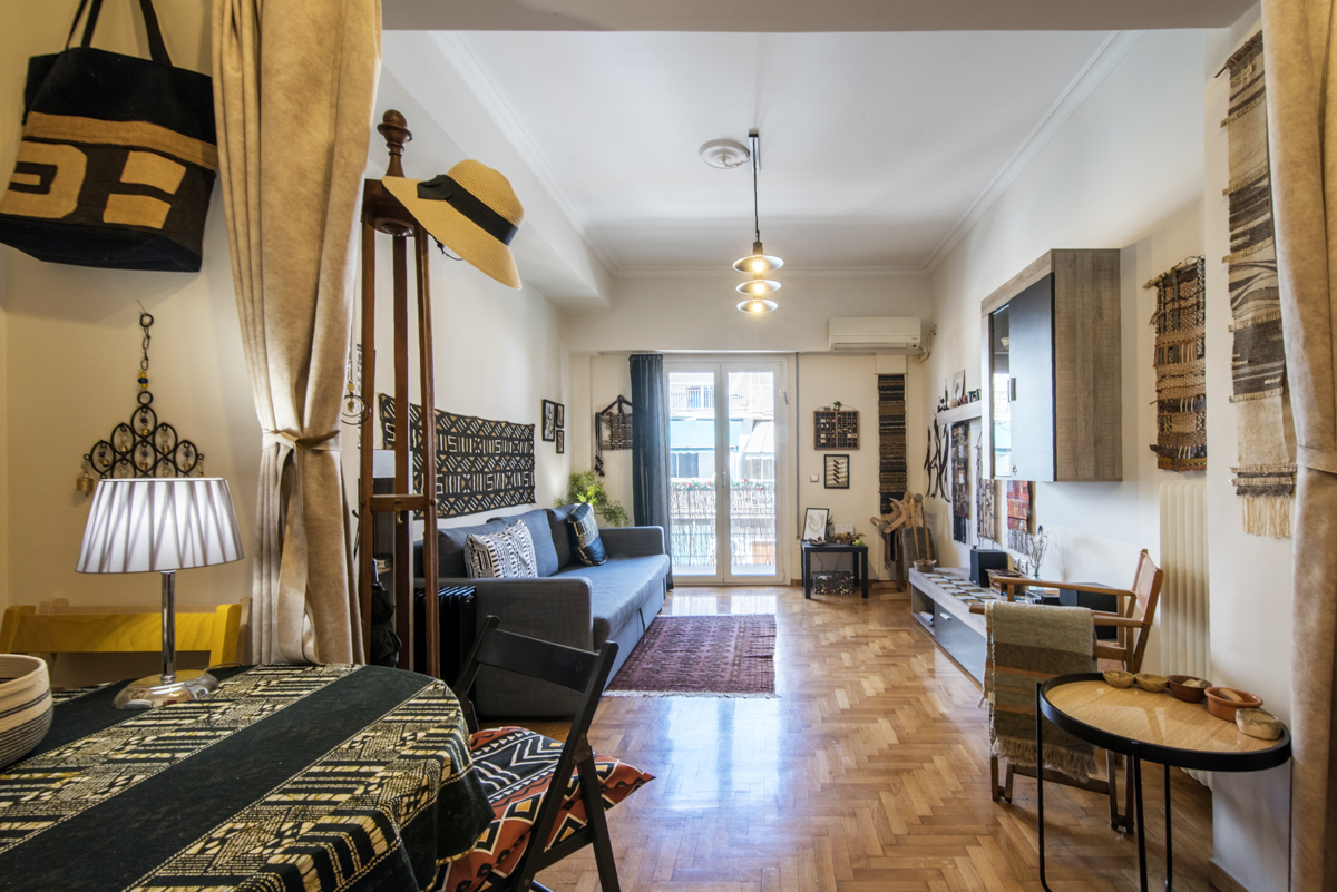 Rare Acropolis Opportunity: Fully Updated 4th-Floor Apartment