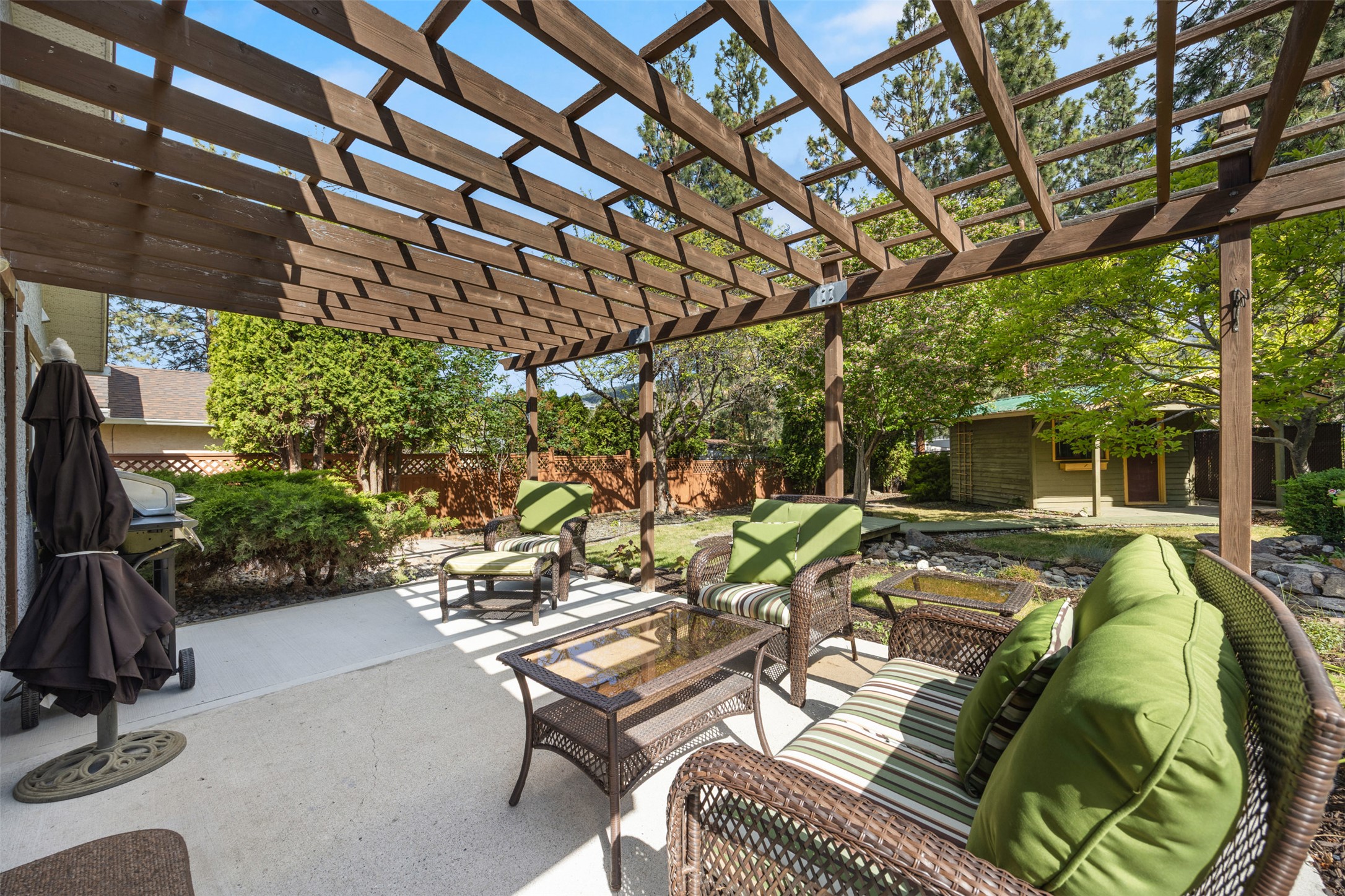 Peaceful Cul-de-Sac Living with Backyard Oasis