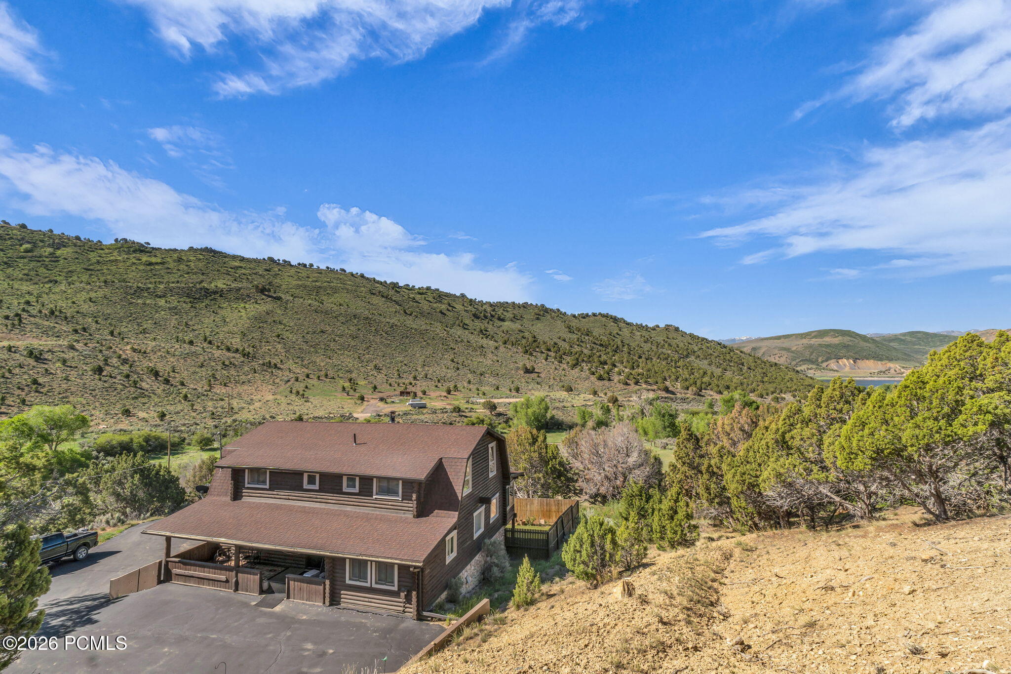Cozy Log Home on over 13 Acres