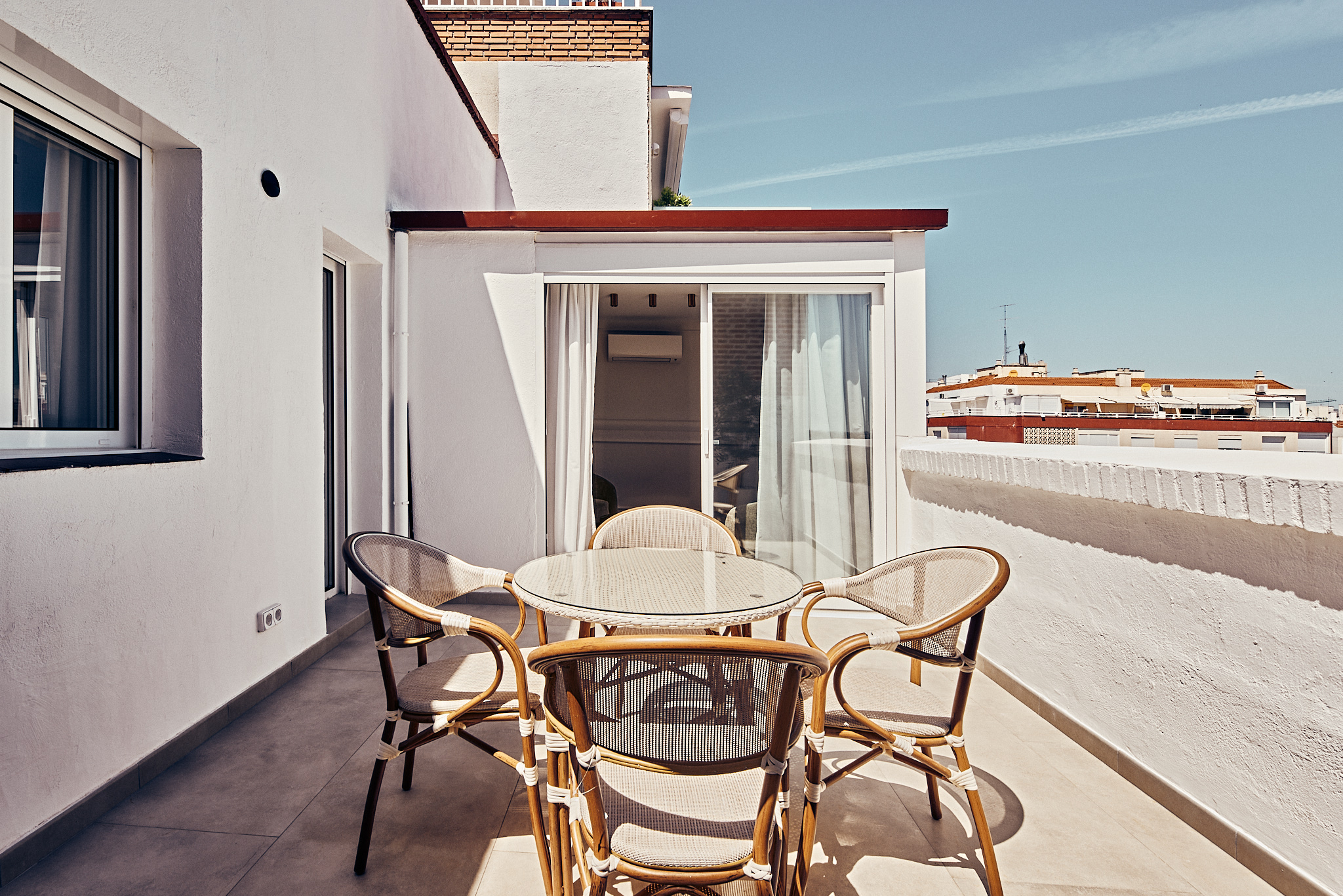 Exclusive penthouse with north terrace and unobstructed views