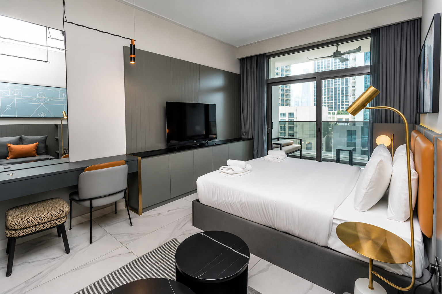 Modern Studio | Luxury | Furnished | Vacant